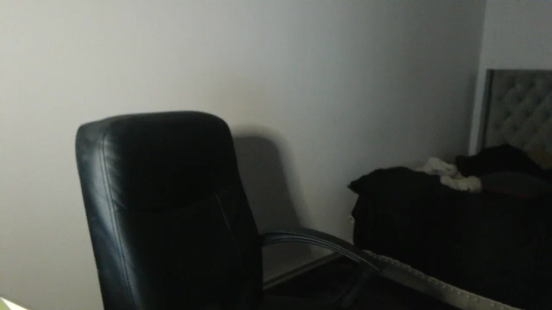 Gallery image thumbnail from SweetSmileXx's myfreecams stream on, 10/21/2024, 17:39 image 11 of 20