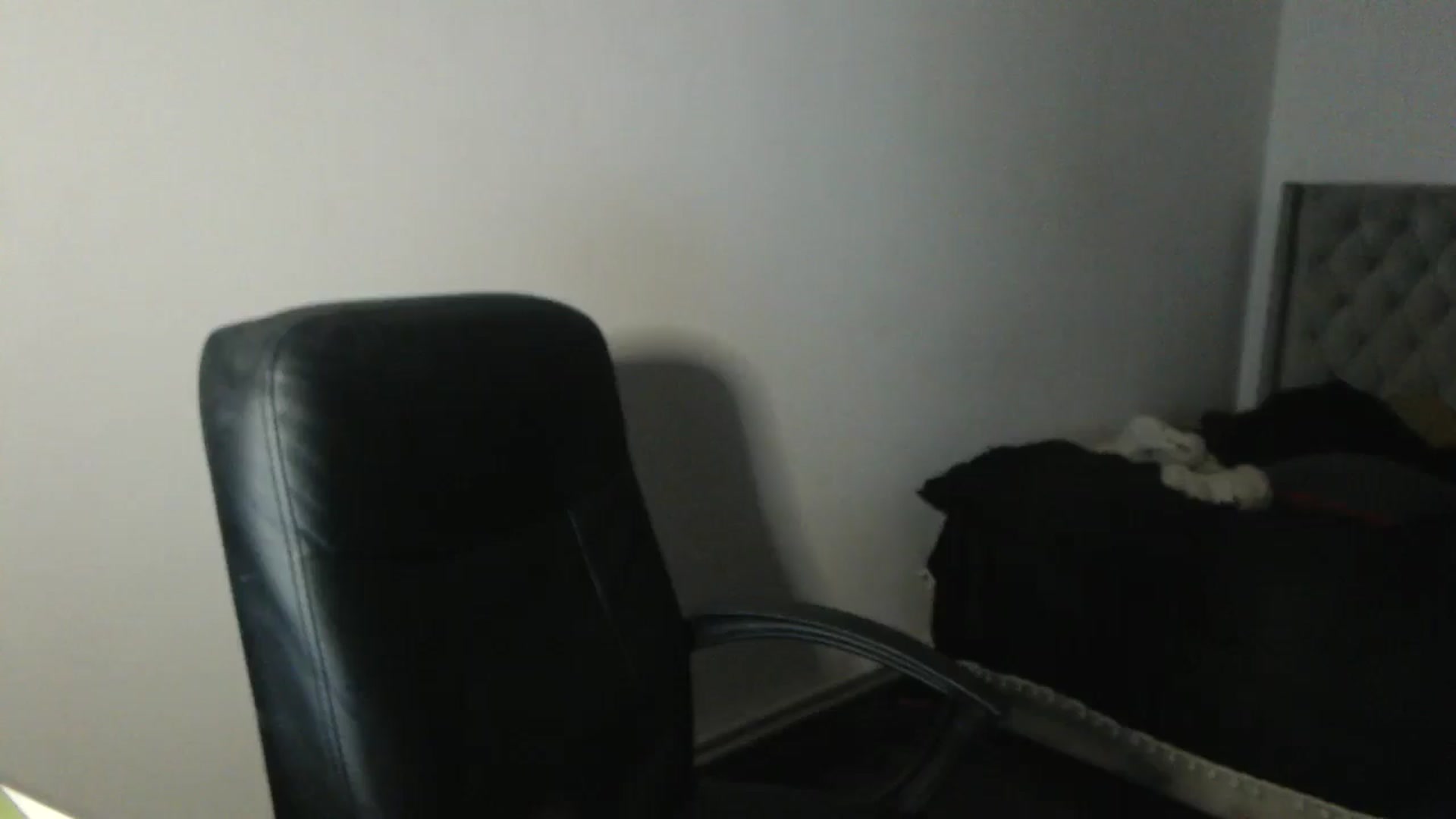Gallery image thumbnail from SweetSmileXx's myfreecams stream on, 10/21/2024, 17:39 image 12 of 20