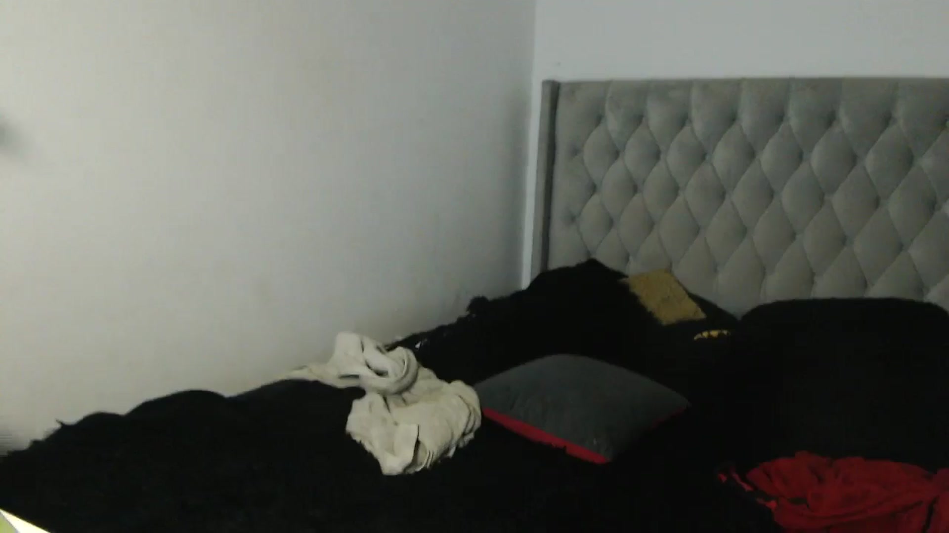 Gallery image thumbnail from SweetSmileXx's myfreecams stream on, 10/21/2024, 17:39 image 6 of 20