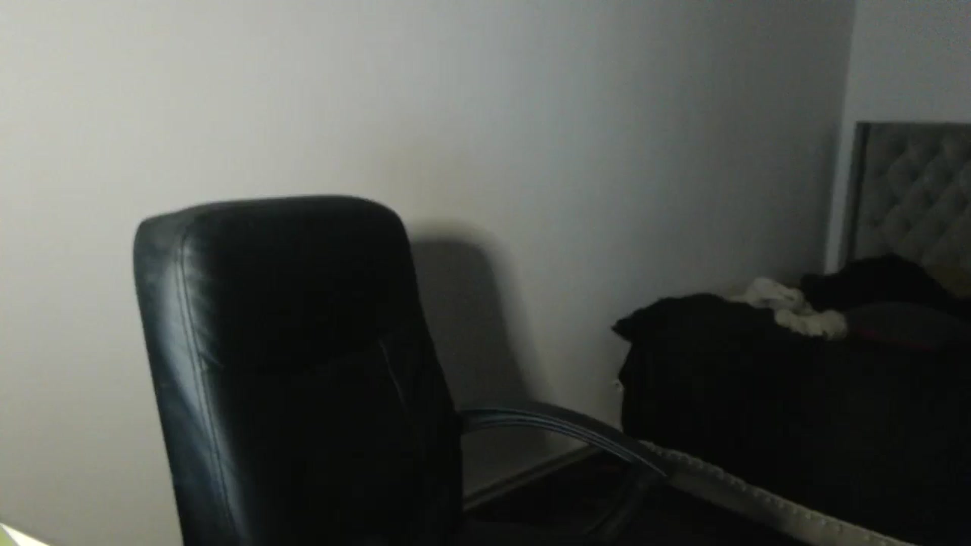 Gallery image thumbnail from SweetSmileXx's myfreecams stream on, 10/21/2024, 17:39 image 7 of 20