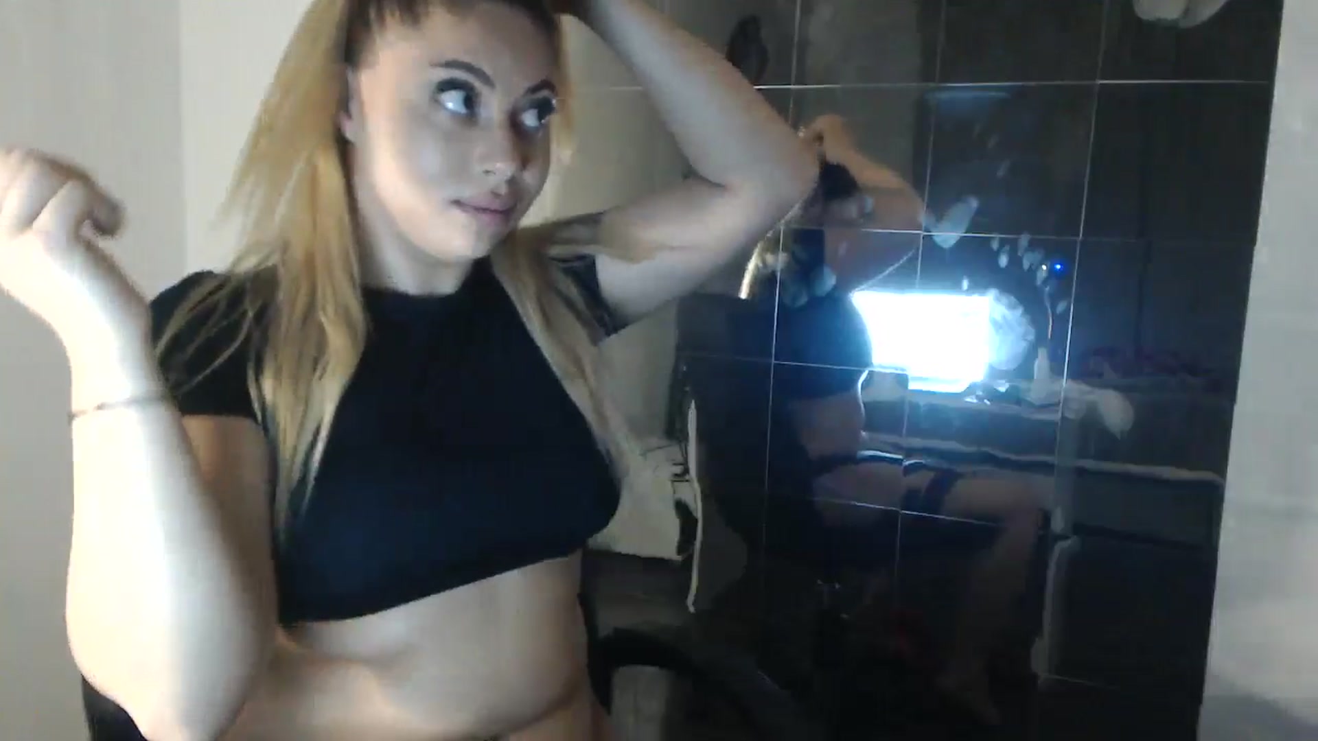 Gallery image thumbnail from SweetSmileXx's myfreecams stream on, 11/02/2024, 16:33 image 7 of 20