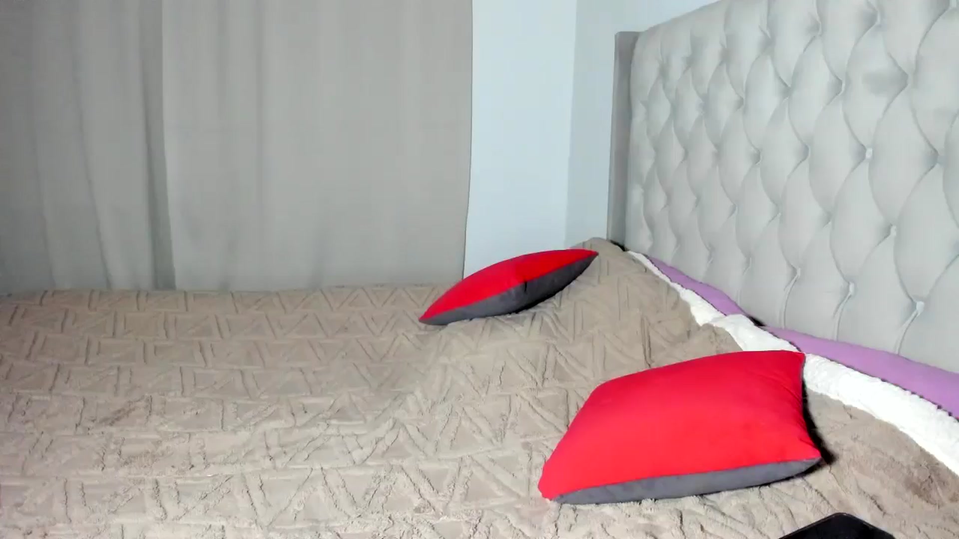 Gallery image thumbnail from SweetSmileXx's myfreecams stream on, 11/13/2024, 04:01 image 3 of 20
