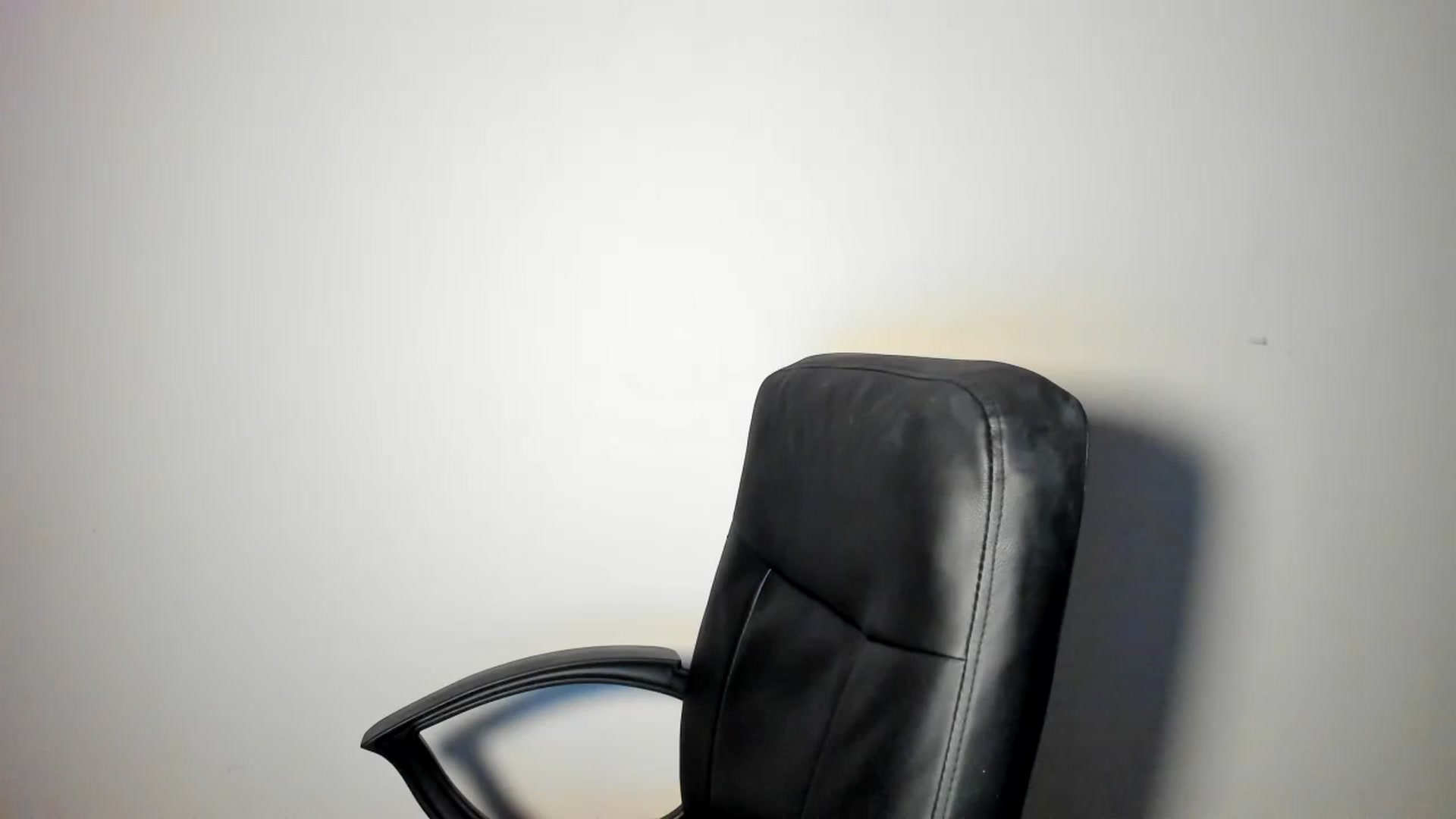 Gallery image thumbnail from SweetSmileXx's myfreecams stream on, 12/05/2024, 03:09 image 17 of 20