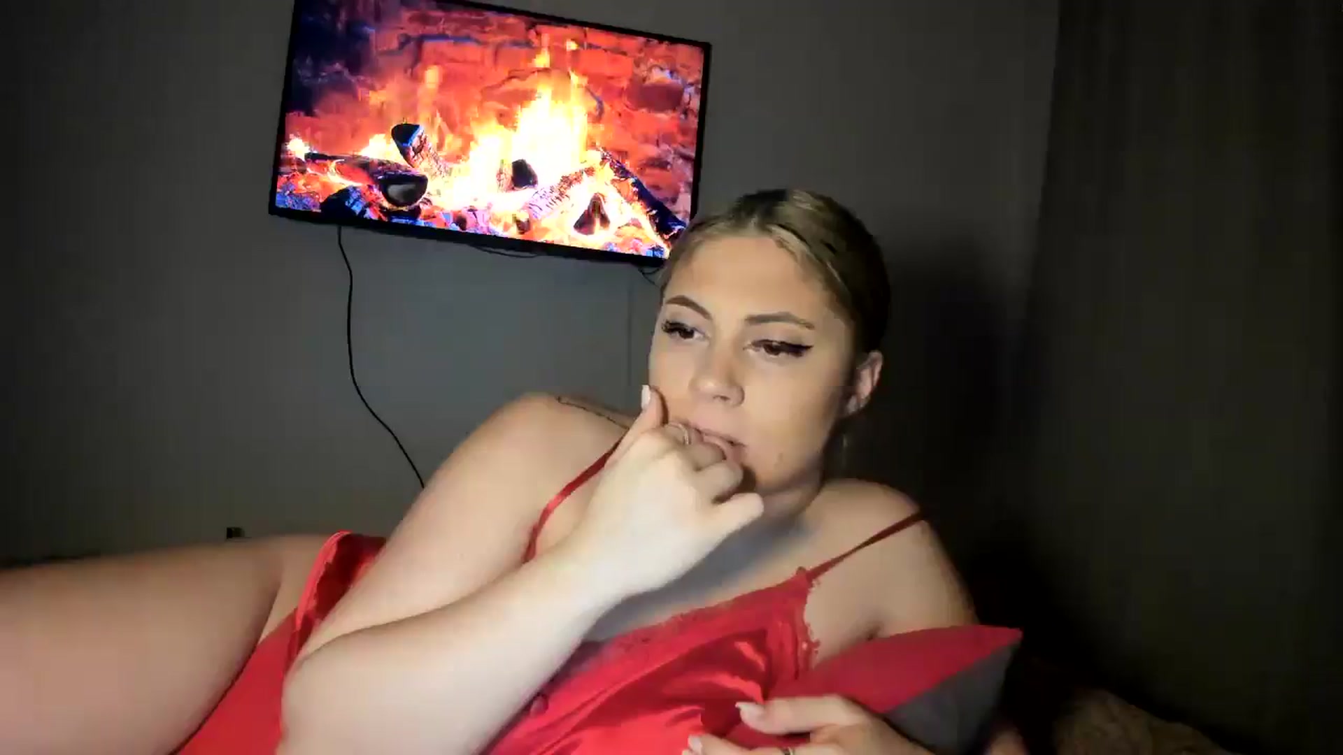 Gallery image thumbnail from SweetSmileXx's myfreecams stream on, 12/07/2024, 22:52 image 2 of 20