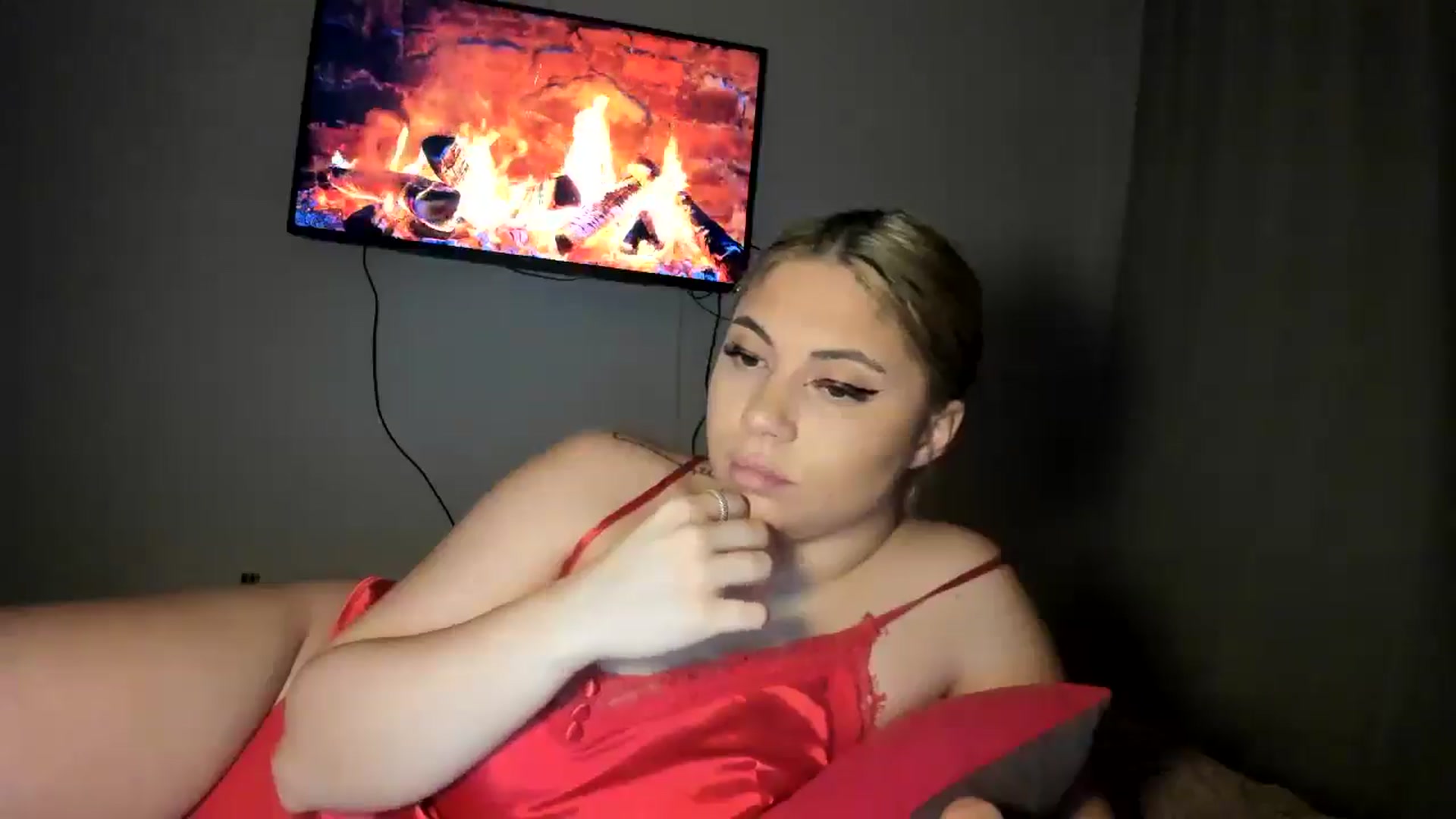 Gallery image thumbnail from SweetSmileXx's myfreecams stream on, 12/07/2024, 22:52 image 6 of 20