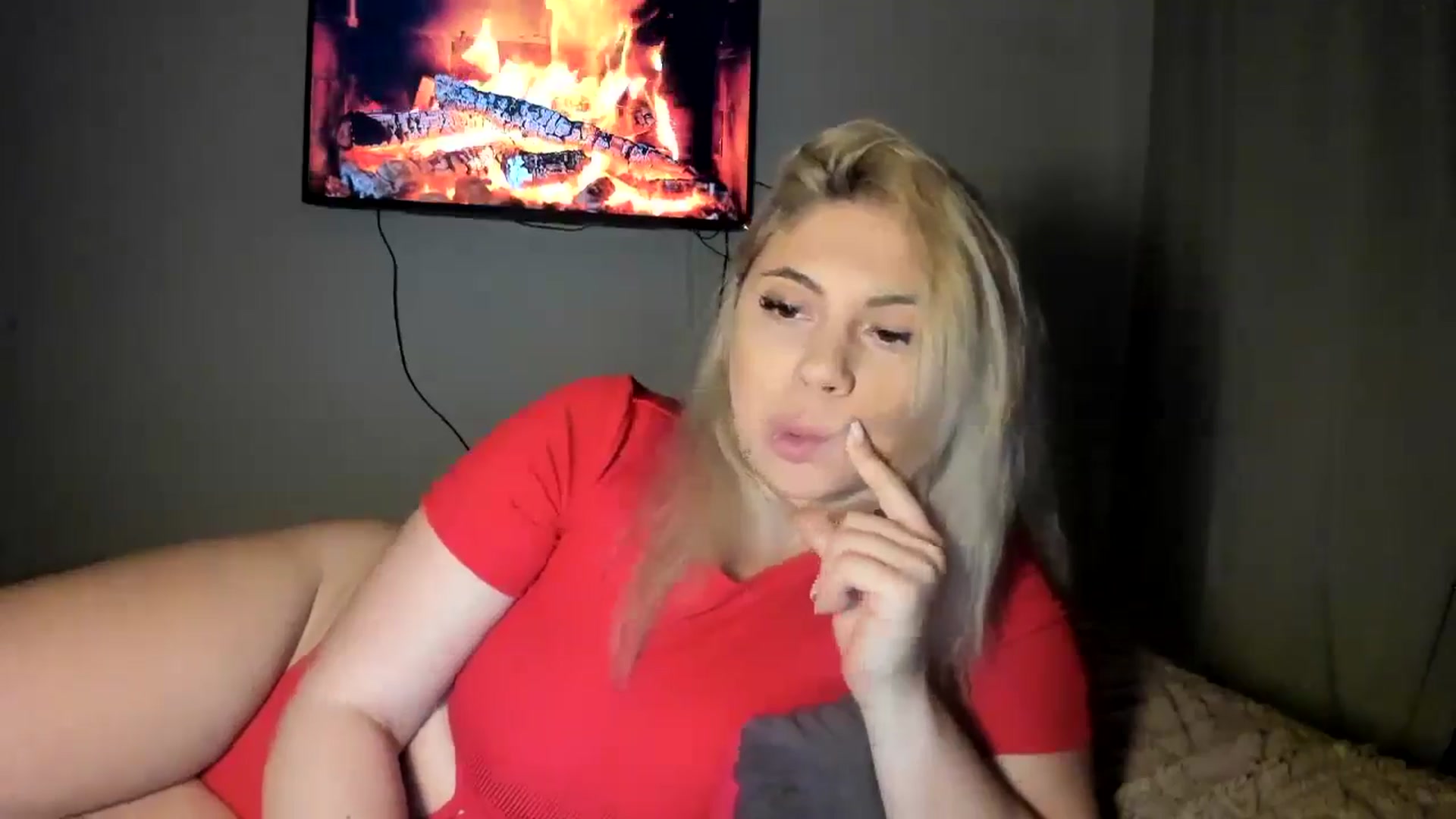 Gallery image thumbnail from SweetSmileXx's myfreecams stream on, 12/09/2024, 24:55 image 14 of 20