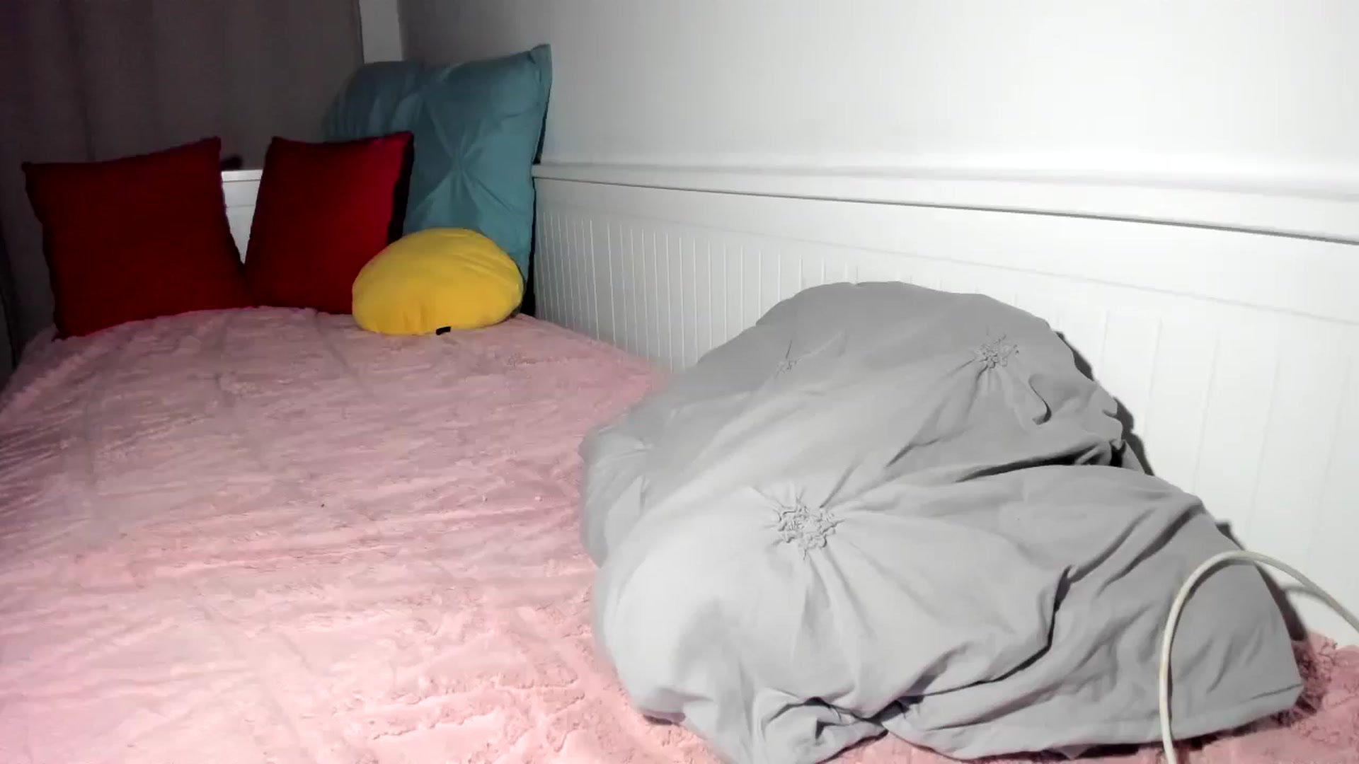 Gallery image thumbnail from SweetSmileXx's myfreecams stream on, 12/26/2025, 04:45 image 2 of 20