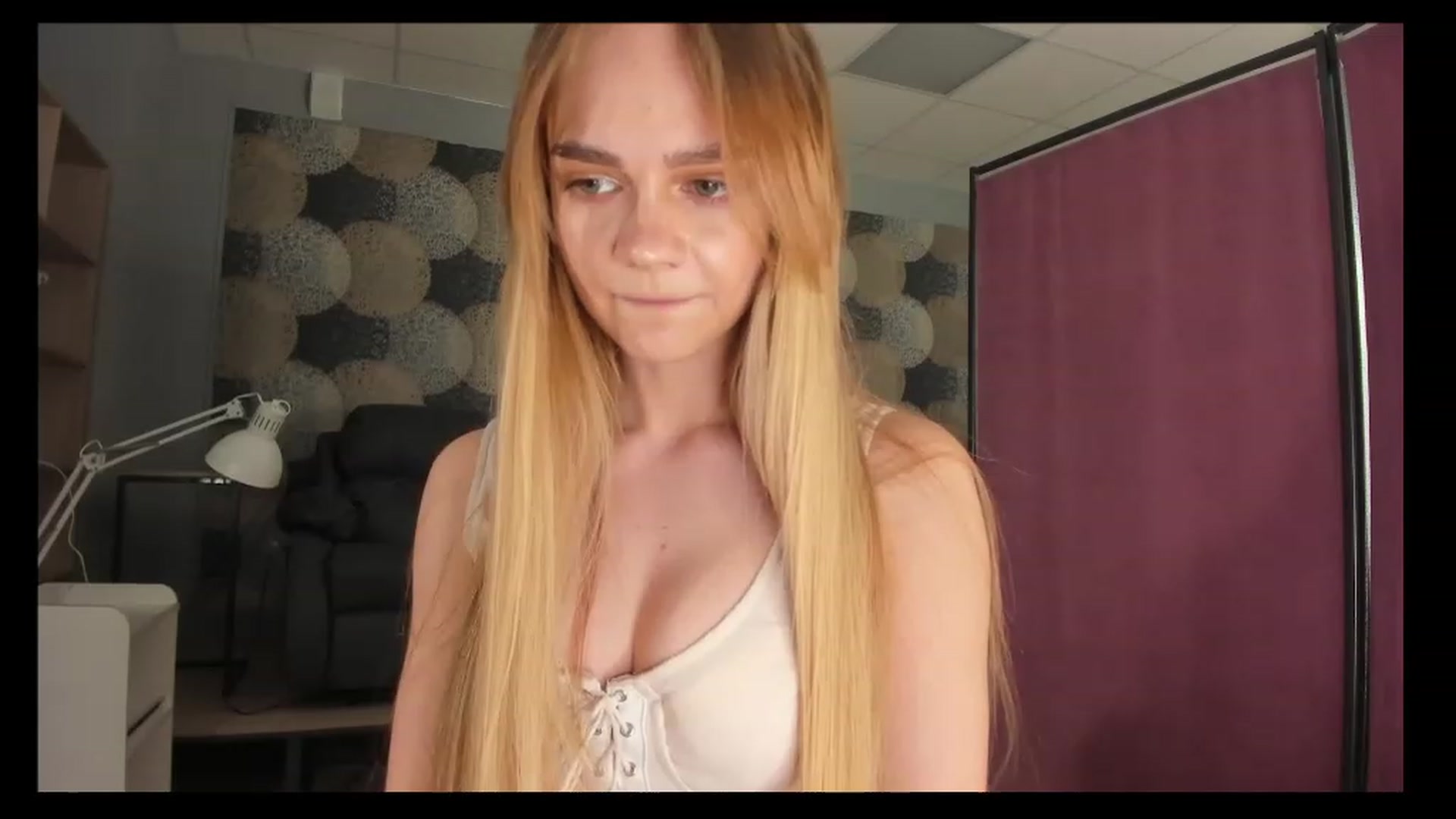Gallery image thumbnail from SweetStalker's myfreecams stream on, 03/17/2023, 19:49 image 7 of 20