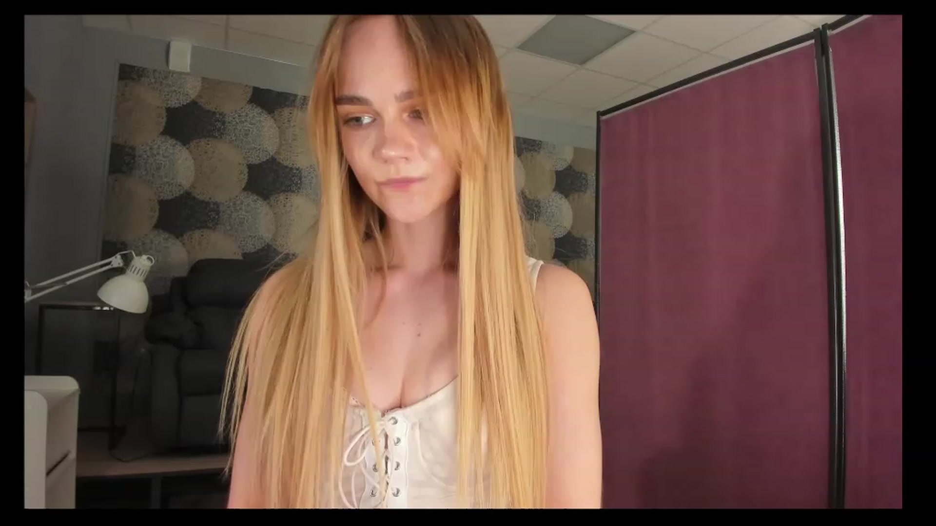 Gallery image thumbnail from SweetStalker's myfreecams stream on, 03/17/2023, 19:49 image 3 of 20