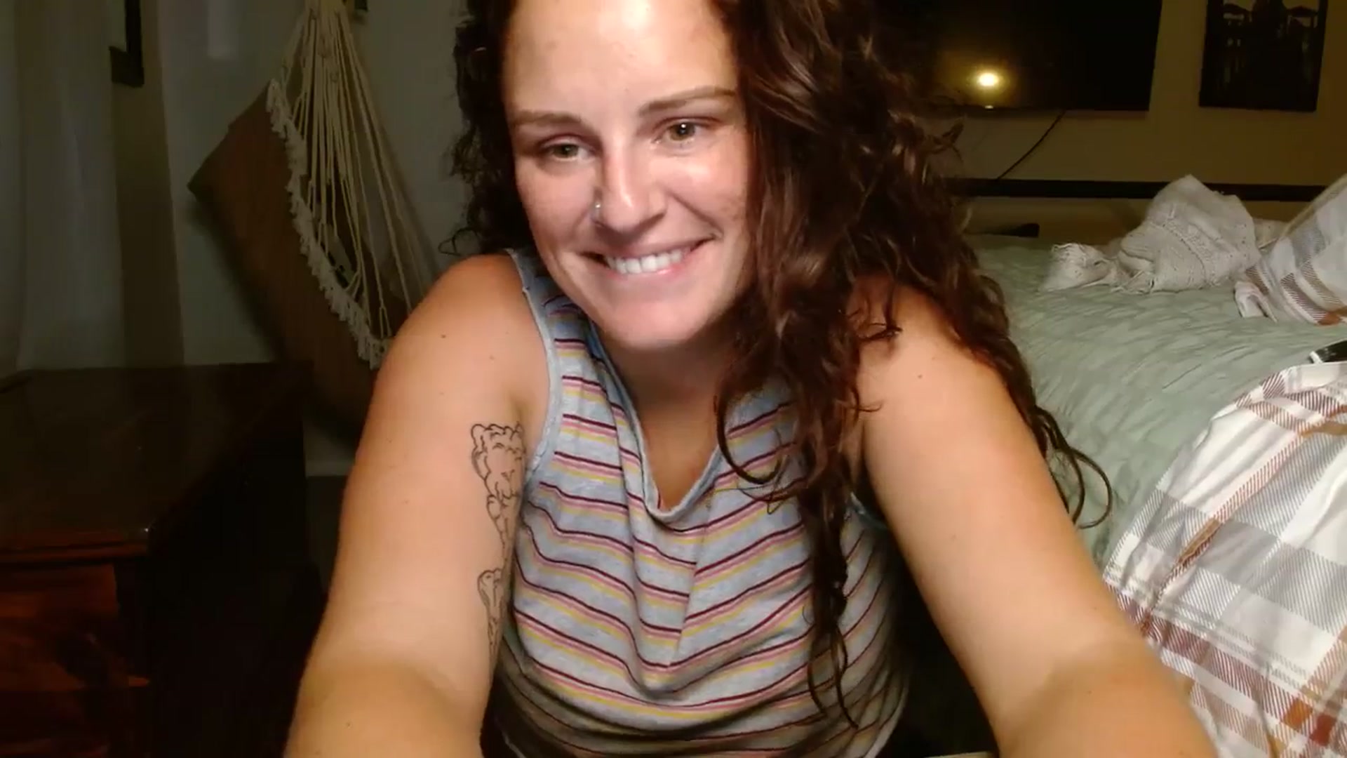 Gallery image thumbnail from SweetTea37's myfreecams stream on, 10/23/2023, 02:03 image 8 of 20