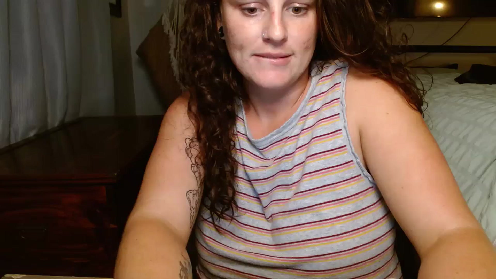 Gallery image thumbnail from SweetTea37's myfreecams stream on, 10/23/2023, 03:17 image 1 of 20
