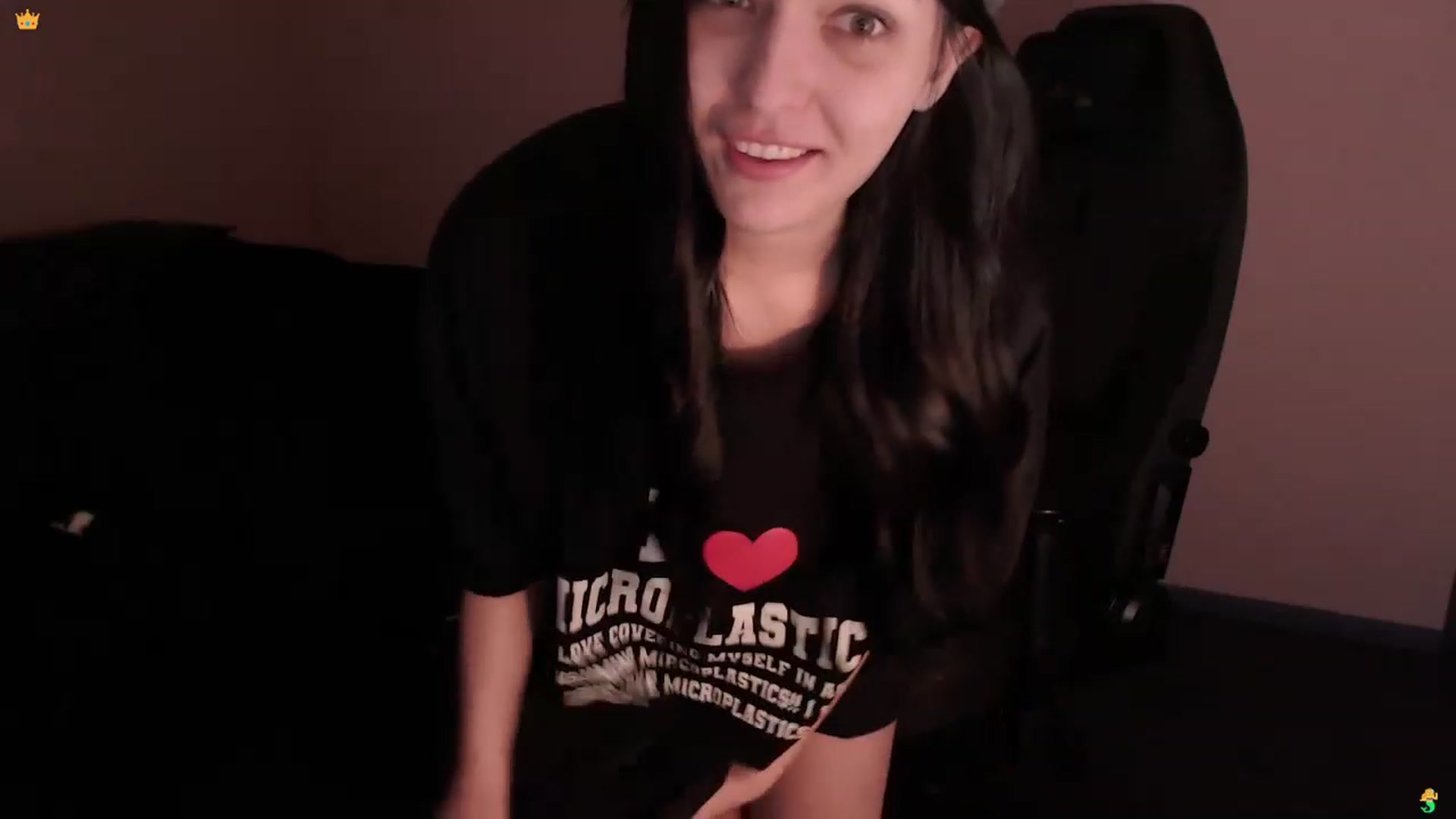 Gallery image thumbnail from SweetTits19's myfreecams stream on, 03/14/2023, 08:31 image 8 of 20