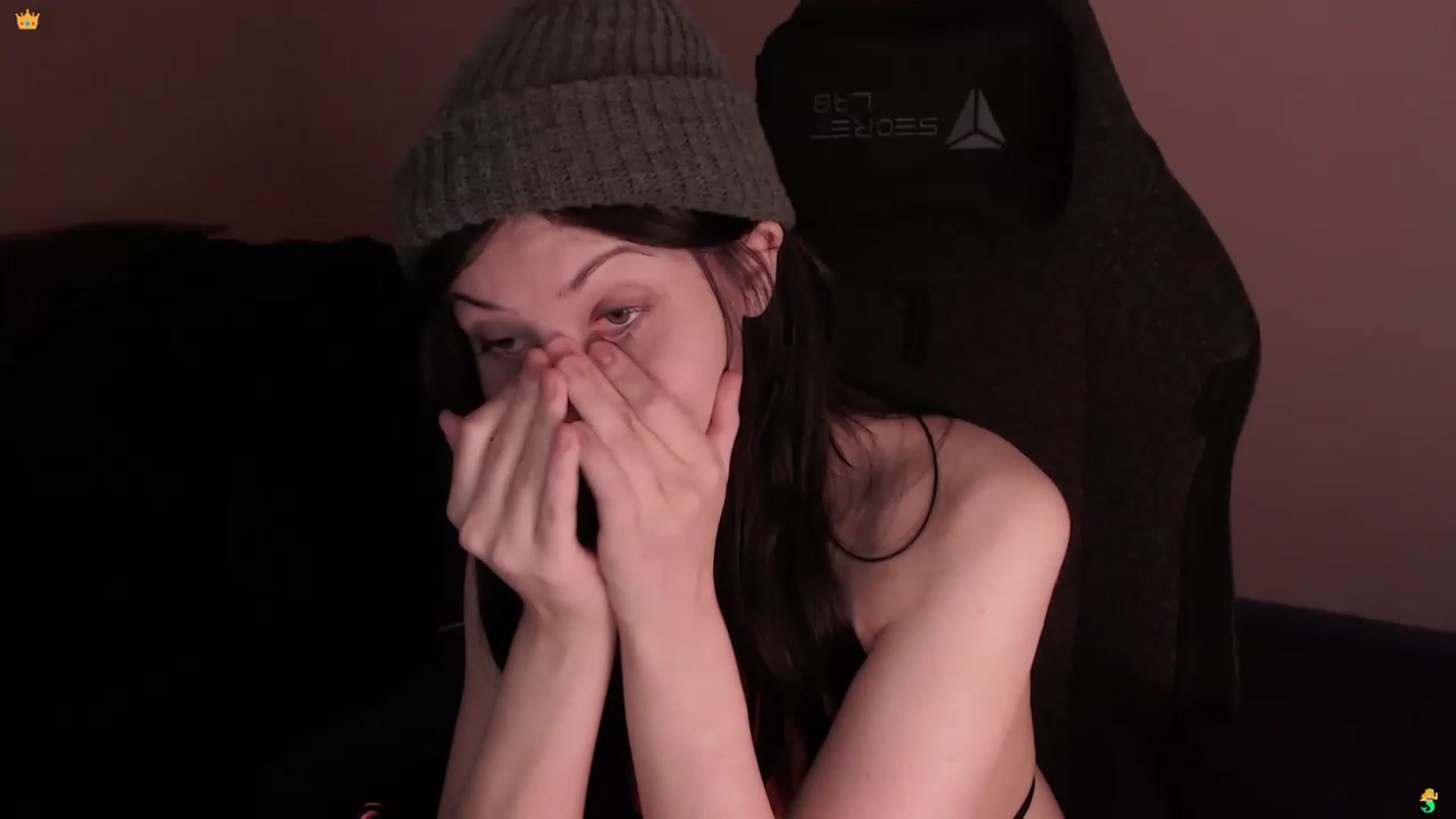 Gallery image thumbnail from SweetTits19's myfreecams stream on, 03/14/2023, 08:31 image 5 of 20