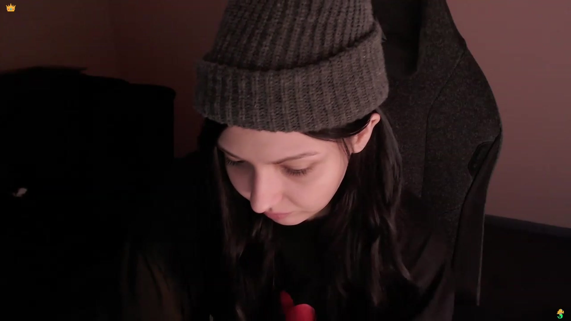 Gallery image thumbnail from SweetTits19's myfreecams stream on, 03/14/2023, 08:31 image 17 of 20