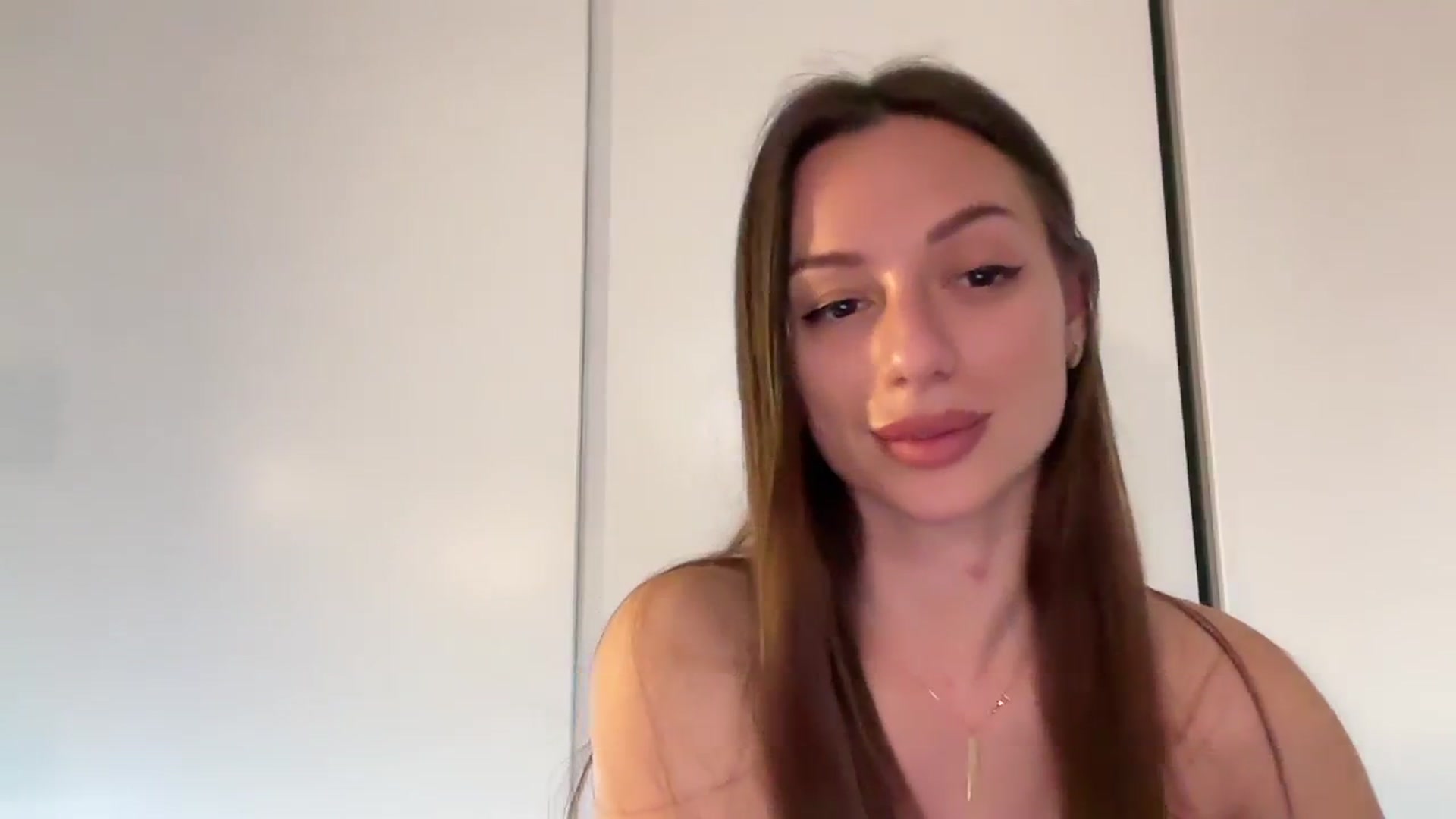 Gallery image thumbnail from SweetTits20's myfreecams stream on, 04/10/2024, 23:01 image 3 of 20