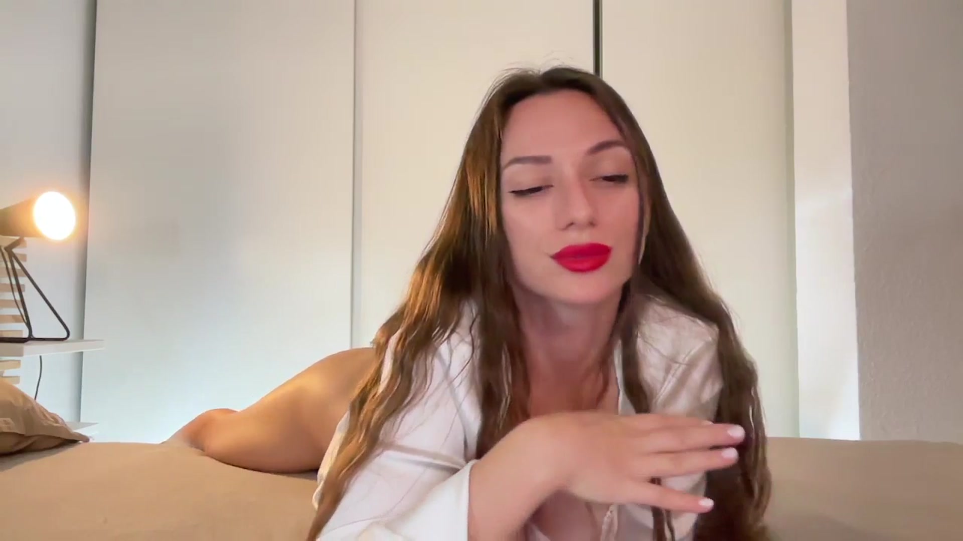 Gallery image thumbnail from SweetTits20's myfreecams stream on, 04/17/2024, 21:44 image 9 of 20