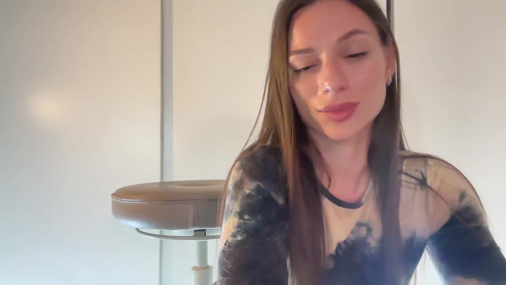Gallery image thumbnail from SweetTits20's myfreecams stream on, 05/19/2024, 23:42 image 18 of 20