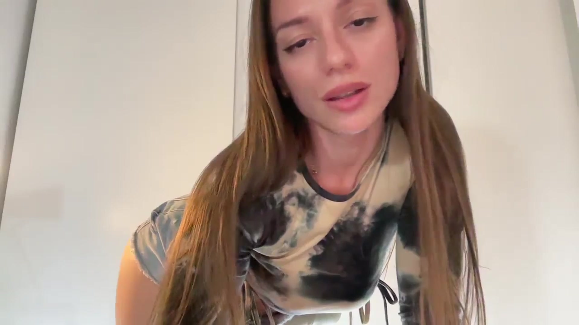 Gallery image thumbnail from SweetTits20's myfreecams stream on, 05/19/2024, 23:42 image 11 of 20