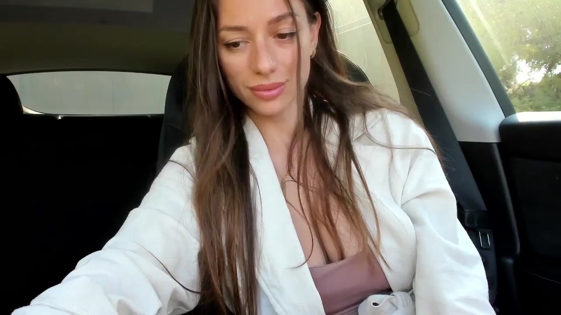 Gallery image thumbnail from SweetTits20's myfreecams stream on, 05/22/2024, 16:42 image 11 of 20