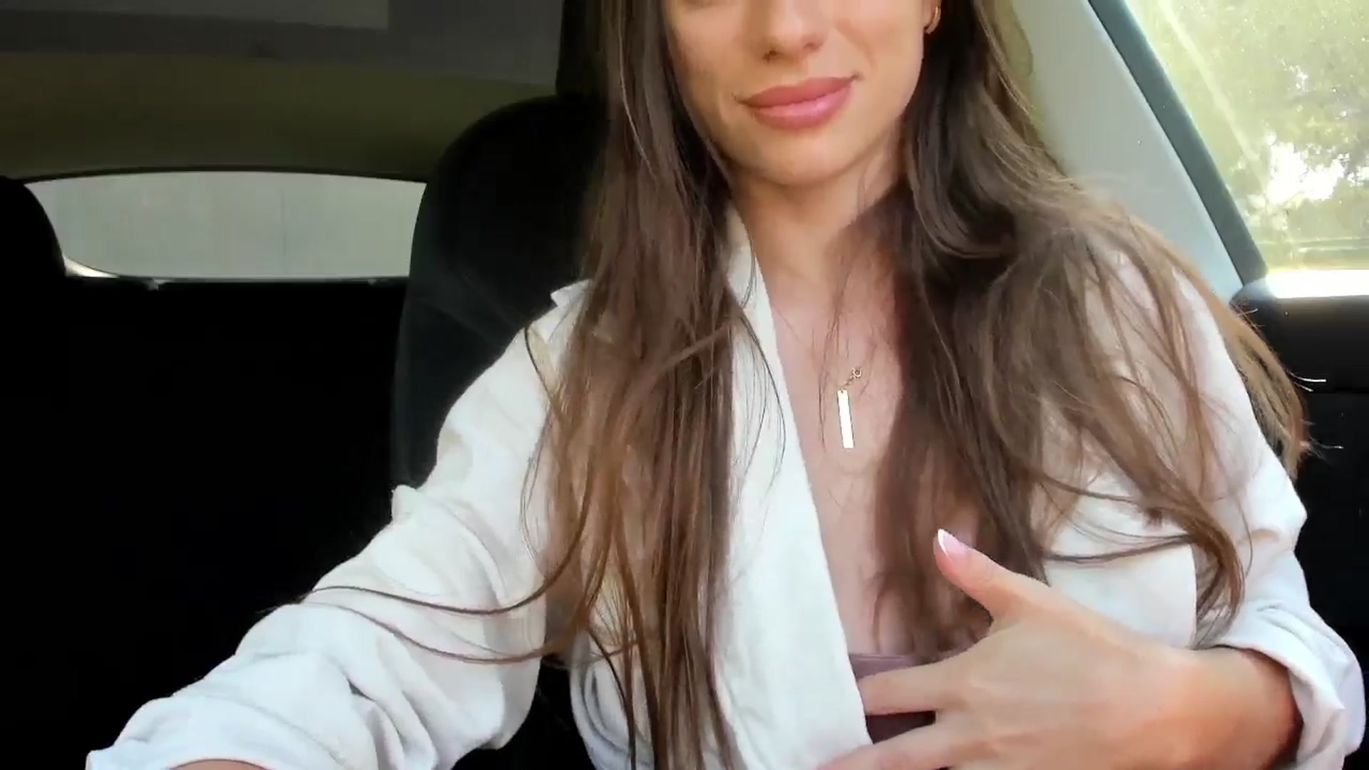 Gallery image thumbnail from SweetTits20's myfreecams stream on, 05/22/2024, 16:42 image 7 of 20