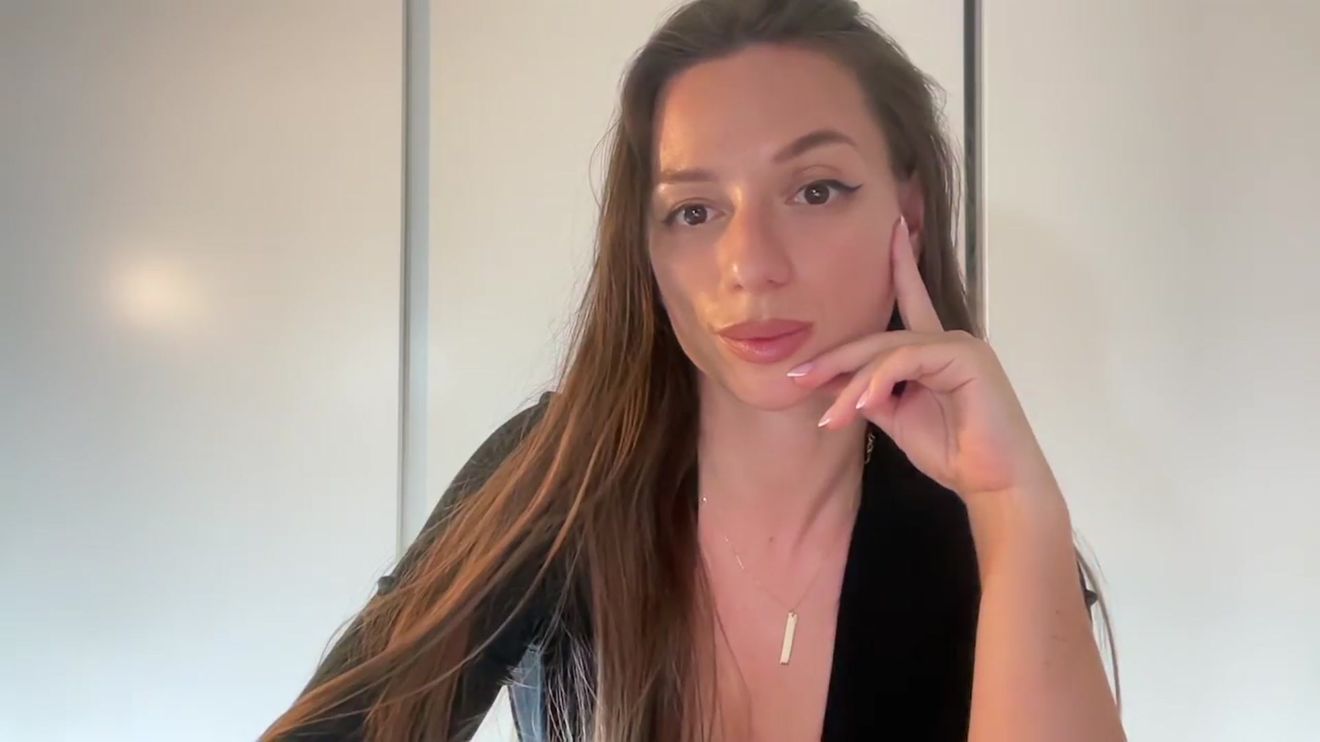 Gallery image thumbnail from SweetTits20's myfreecams stream on, 05/22/2024, 23:27 image 12 of 20