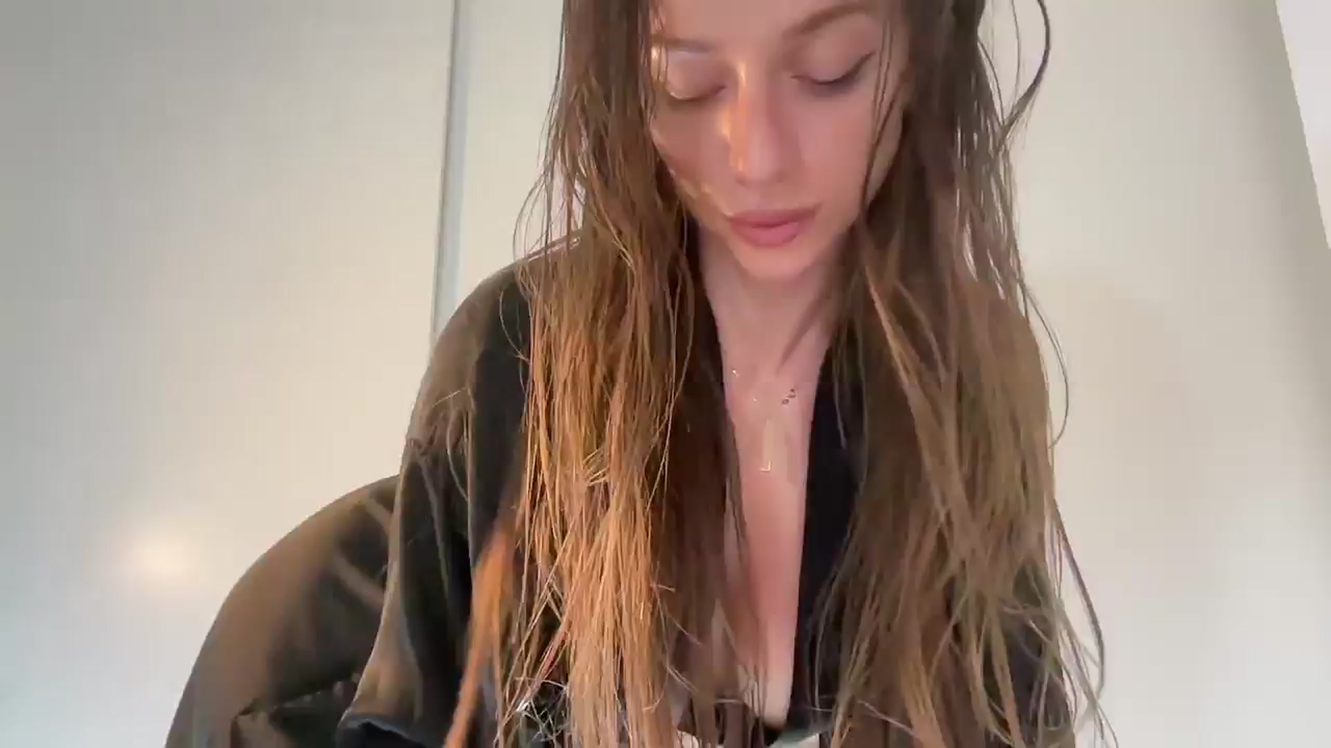 Gallery image thumbnail from SweetTits20's myfreecams stream on, 05/23/2024, 05:07 image 12 of 20