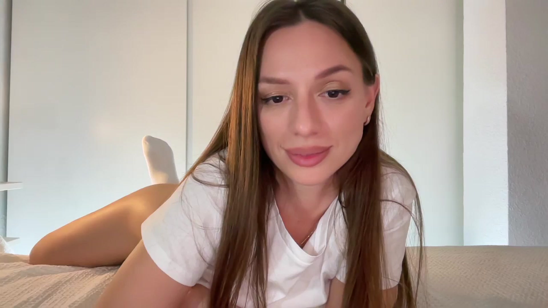 Gallery image thumbnail from SweetTits20's myfreecams stream on, 06/04/2024, 24:41 image 13 of 20