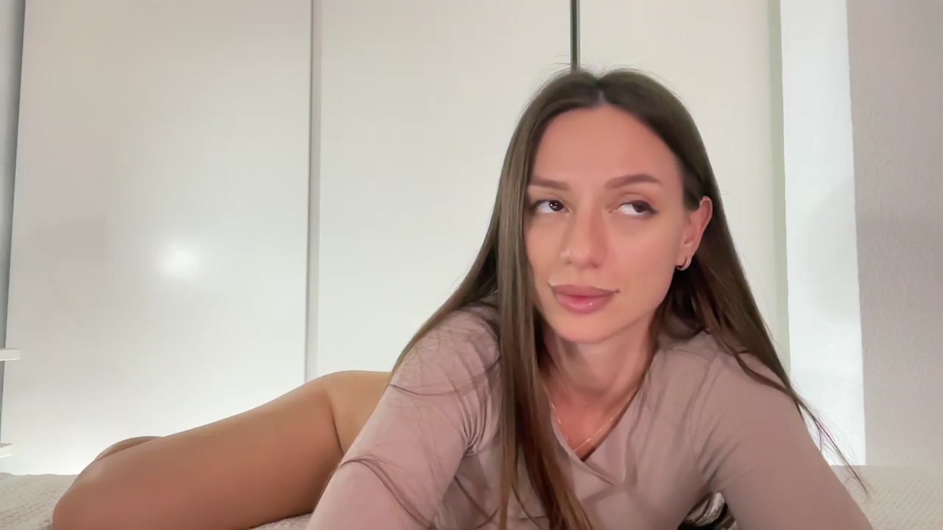 Gallery image thumbnail from SweetTits20's myfreecams stream on, 07/05/2024, 05:16 image 6 of 20