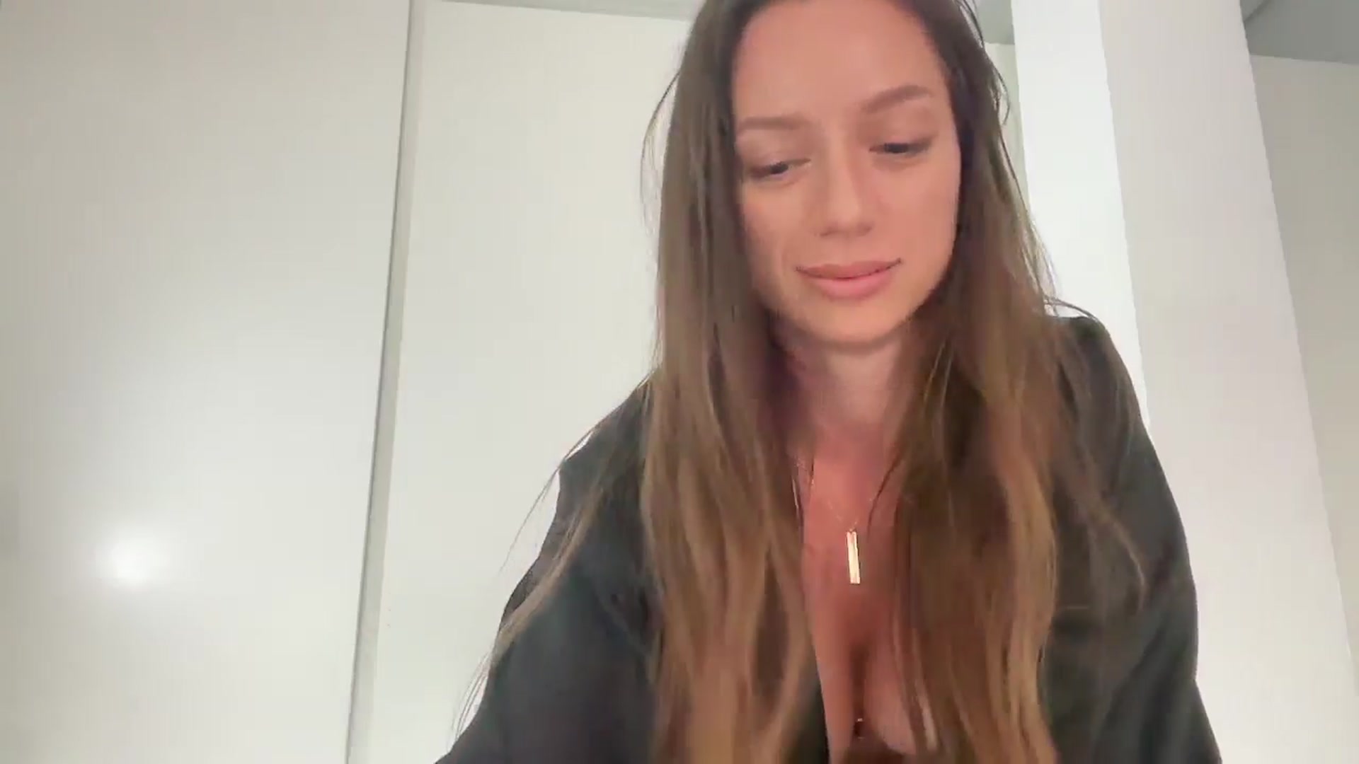 Gallery image thumbnail from SweetTits20's myfreecams stream on, 07/26/2024, 24:01 image 17 of 20