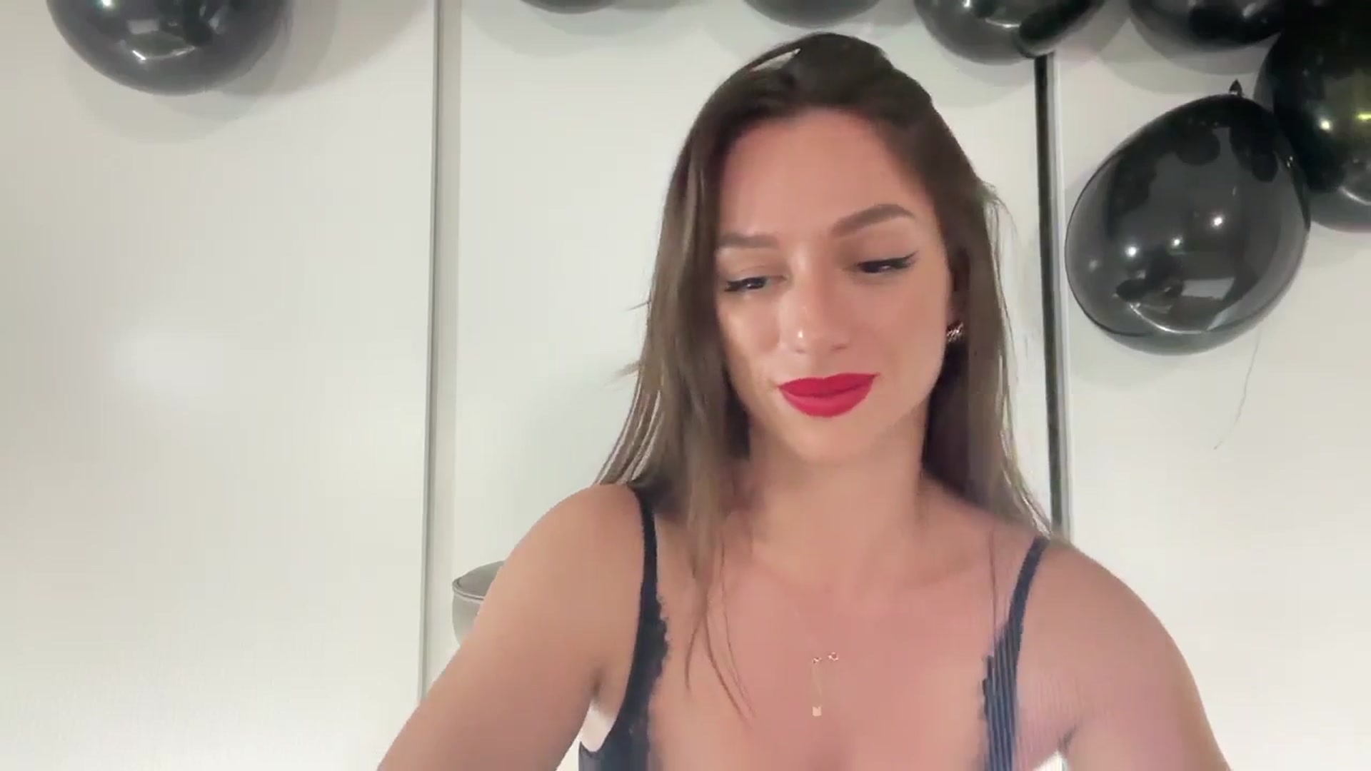 Gallery image thumbnail from SweetTits20's myfreecams stream on, 08/06/2024, 24:04 image 10 of 20