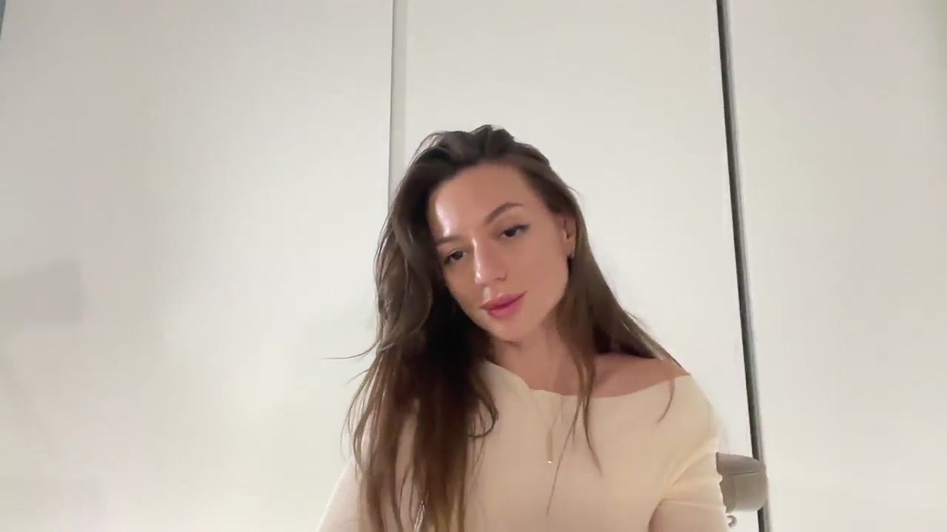 Gallery image thumbnail from SweetTits20's myfreecams stream on, 08/13/2024, 06:26 image 7 of 20