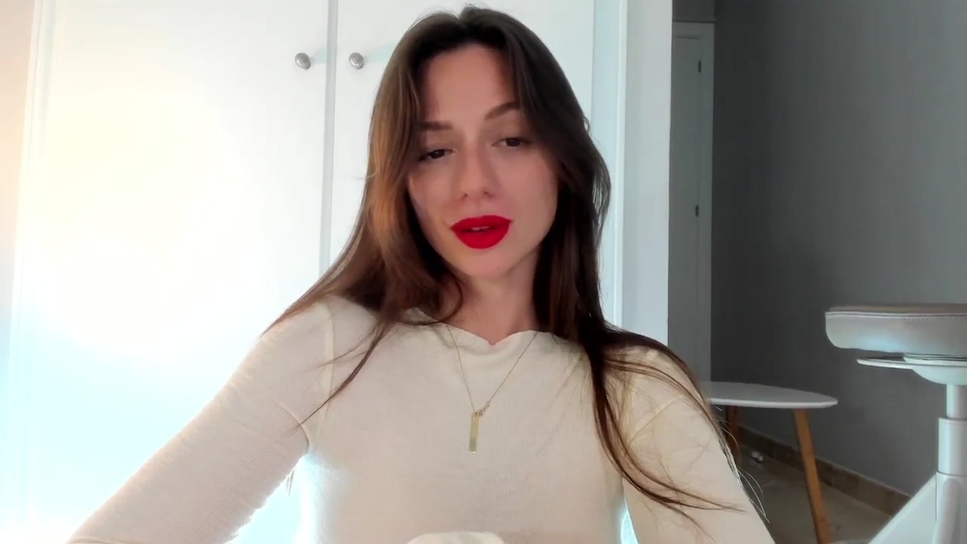 Gallery image thumbnail from SweetTits20's myfreecams stream on, 10/05/2024, 23:20 image 15 of 20