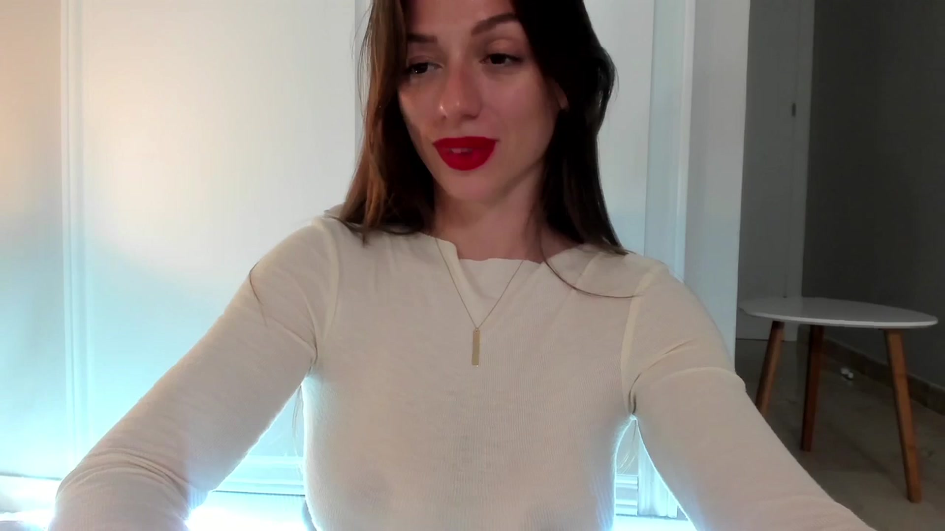 Gallery image thumbnail from SweetTits20's myfreecams stream on, 10/06/2024, 01:55 image 5 of 20