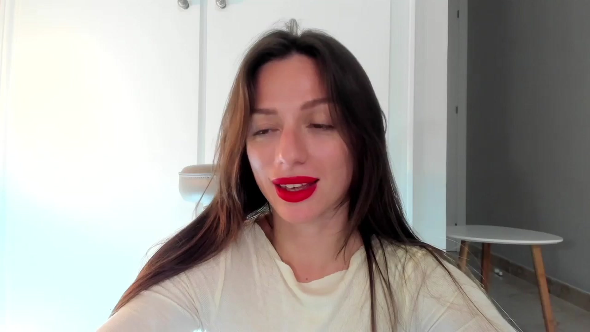 Gallery image thumbnail from SweetTits20's myfreecams stream on, 10/06/2024, 04:21 image 3 of 20