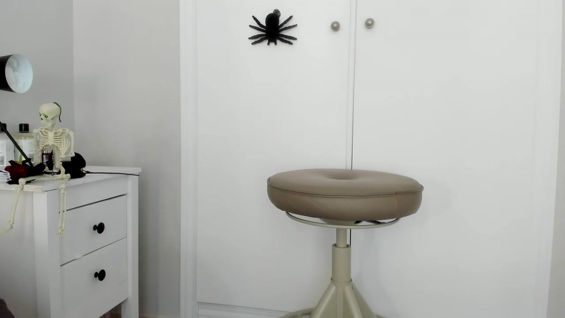 Gallery image thumbnail from SweetTits20's myfreecams stream on, 10/31/2024, 13:04 image 15 of 20