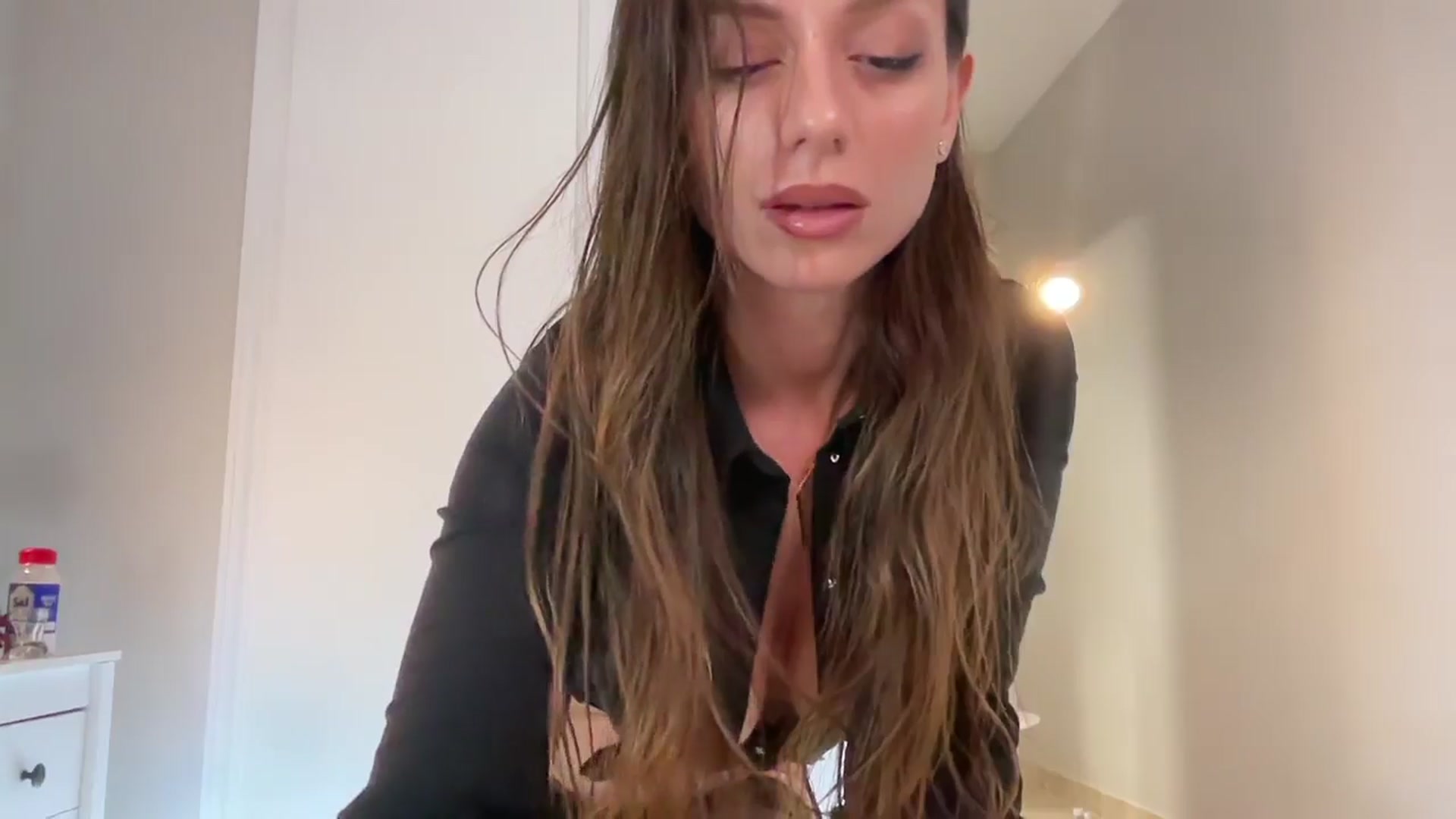 Gallery image thumbnail from SweetTits20's myfreecams stream on, 12/30/2024, 24:40 image 18 of 20