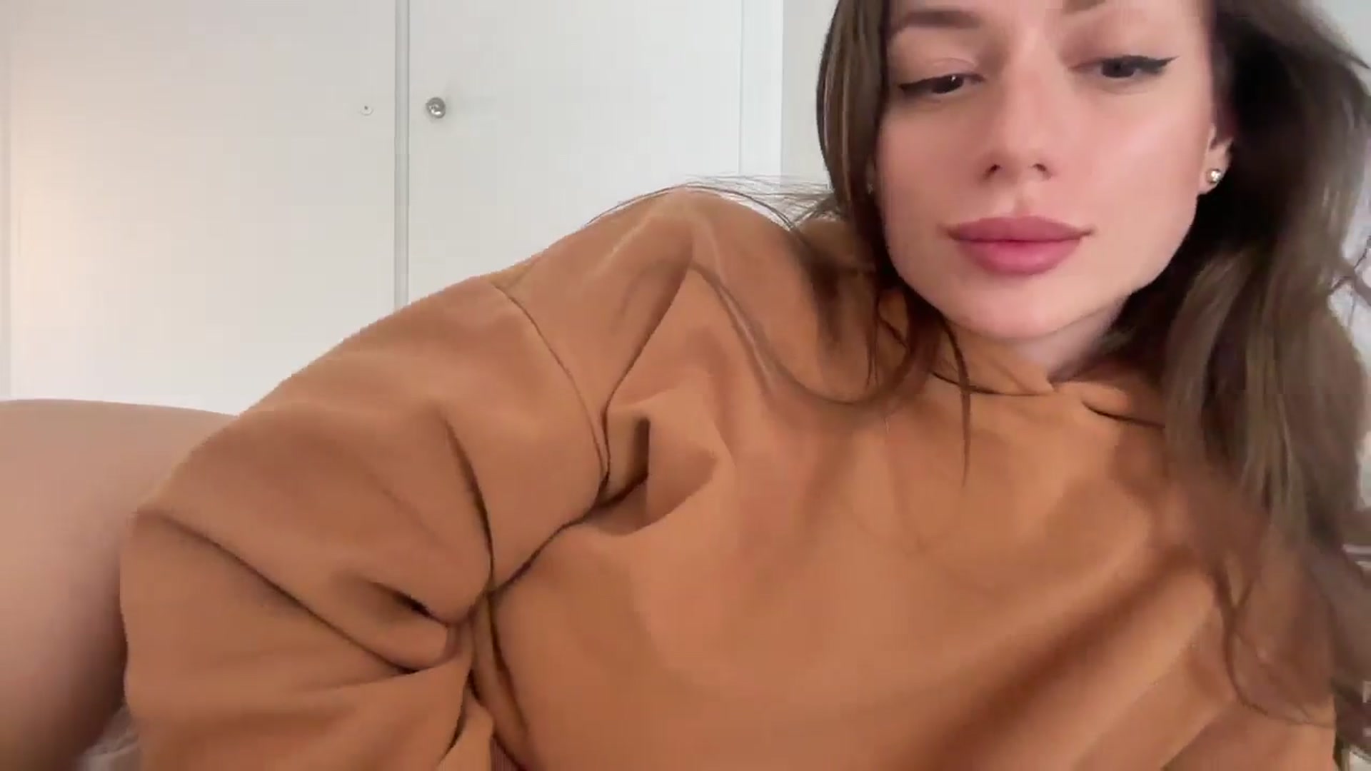 Gallery image thumbnail from SweetTits20's myfreecams stream on, 02/25/2025, 13:57 image 9 of 20