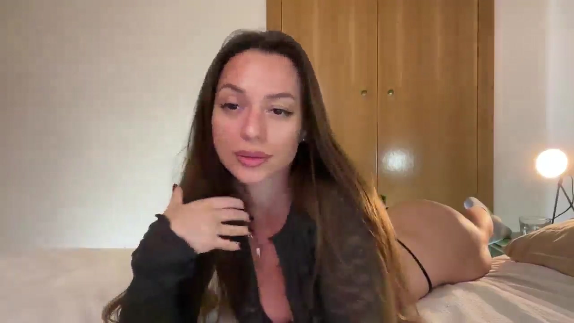 Gallery image thumbnail from SweetTits20's myfreecams stream on, 10/27/2025, 02:33 image 9 of 20