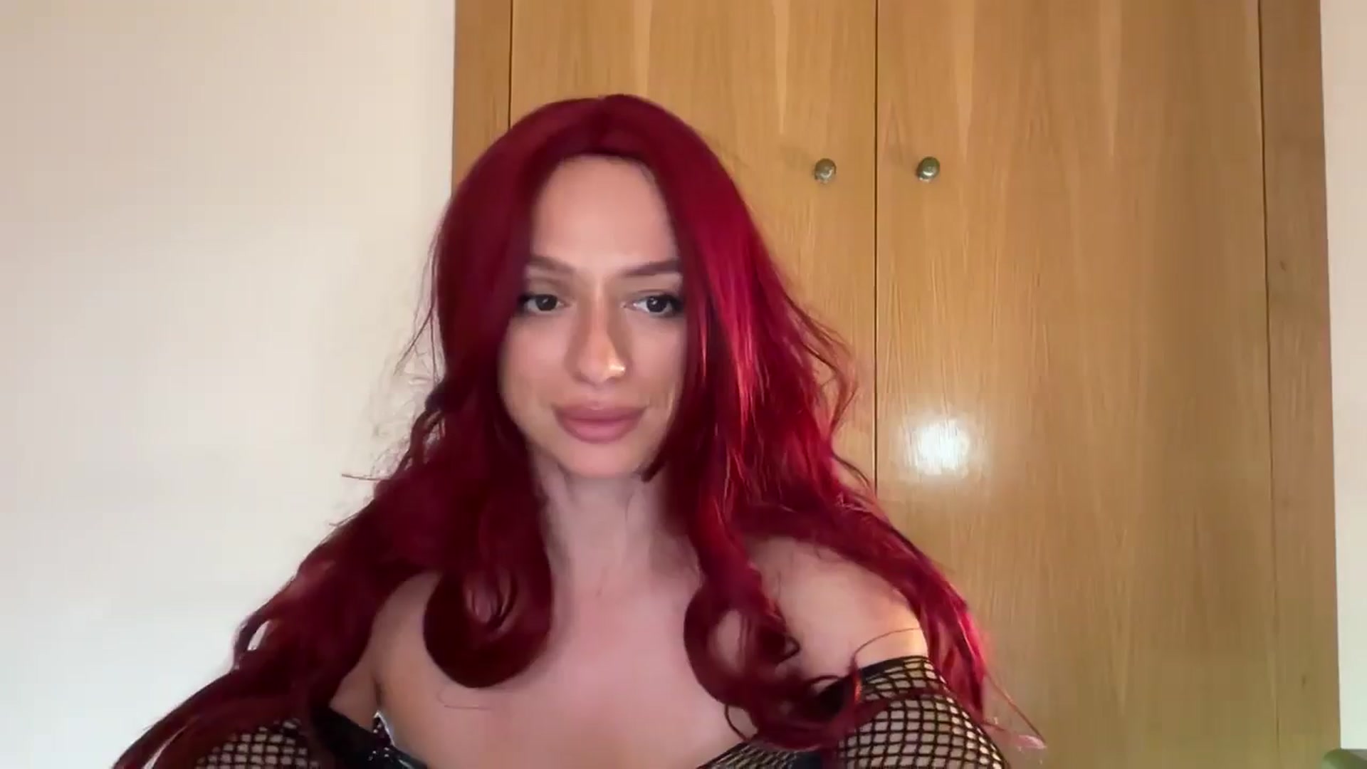 Gallery image thumbnail from SweetTits20's myfreecams stream on, 10/31/2025, 07:01 image 10 of 20