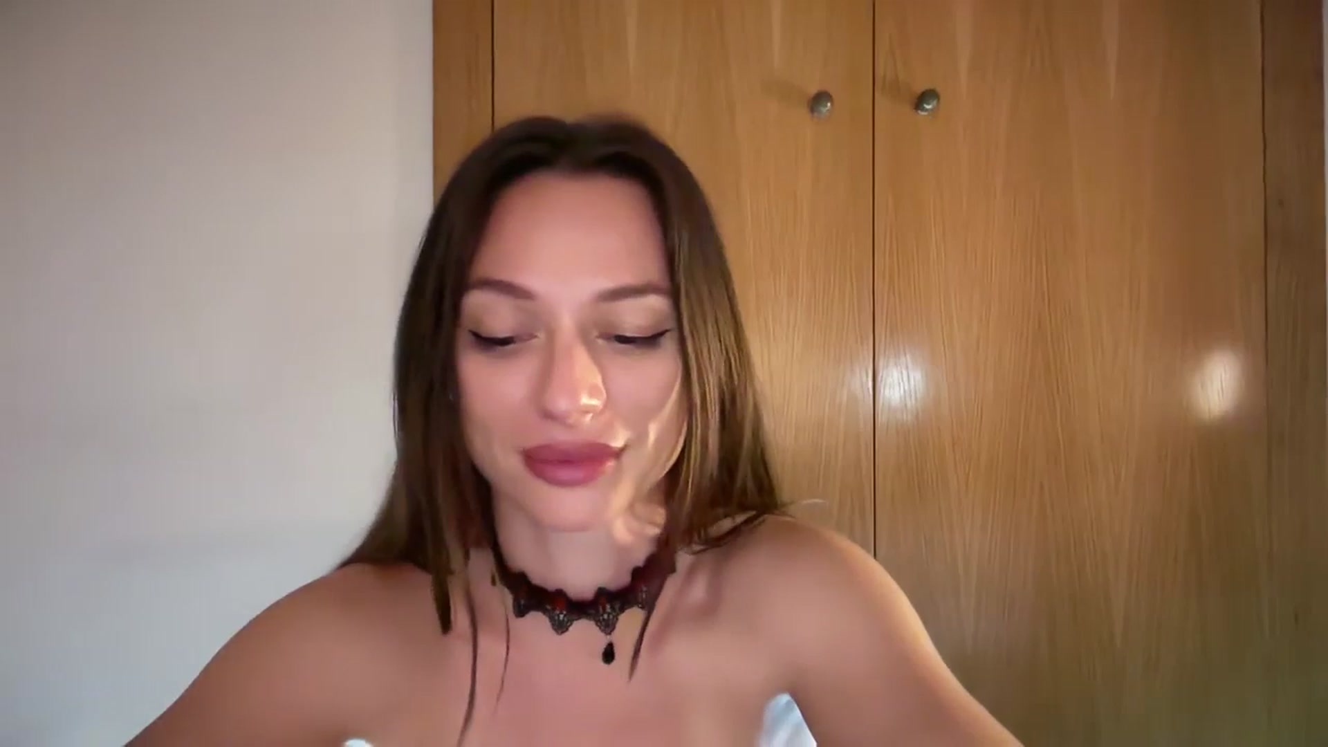 Gallery image thumbnail from SweetTits20's myfreecams stream on, 11/09/2025, 02:13 image 9 of 20
