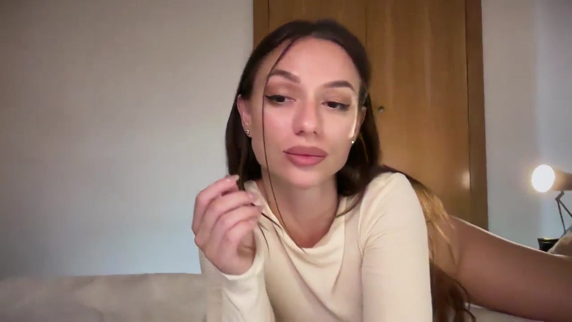 Gallery image thumbnail from SweetTits20's myfreecams stream on, 11/12/2025, 04:34 image 19 of 20