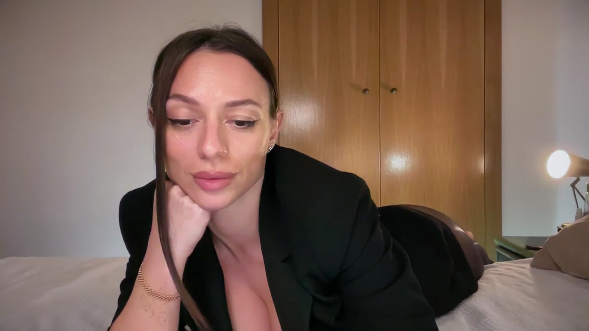 Gallery image thumbnail from SweetTits20's myfreecams stream on, 11/15/2025, 10:05 image 15 of 20