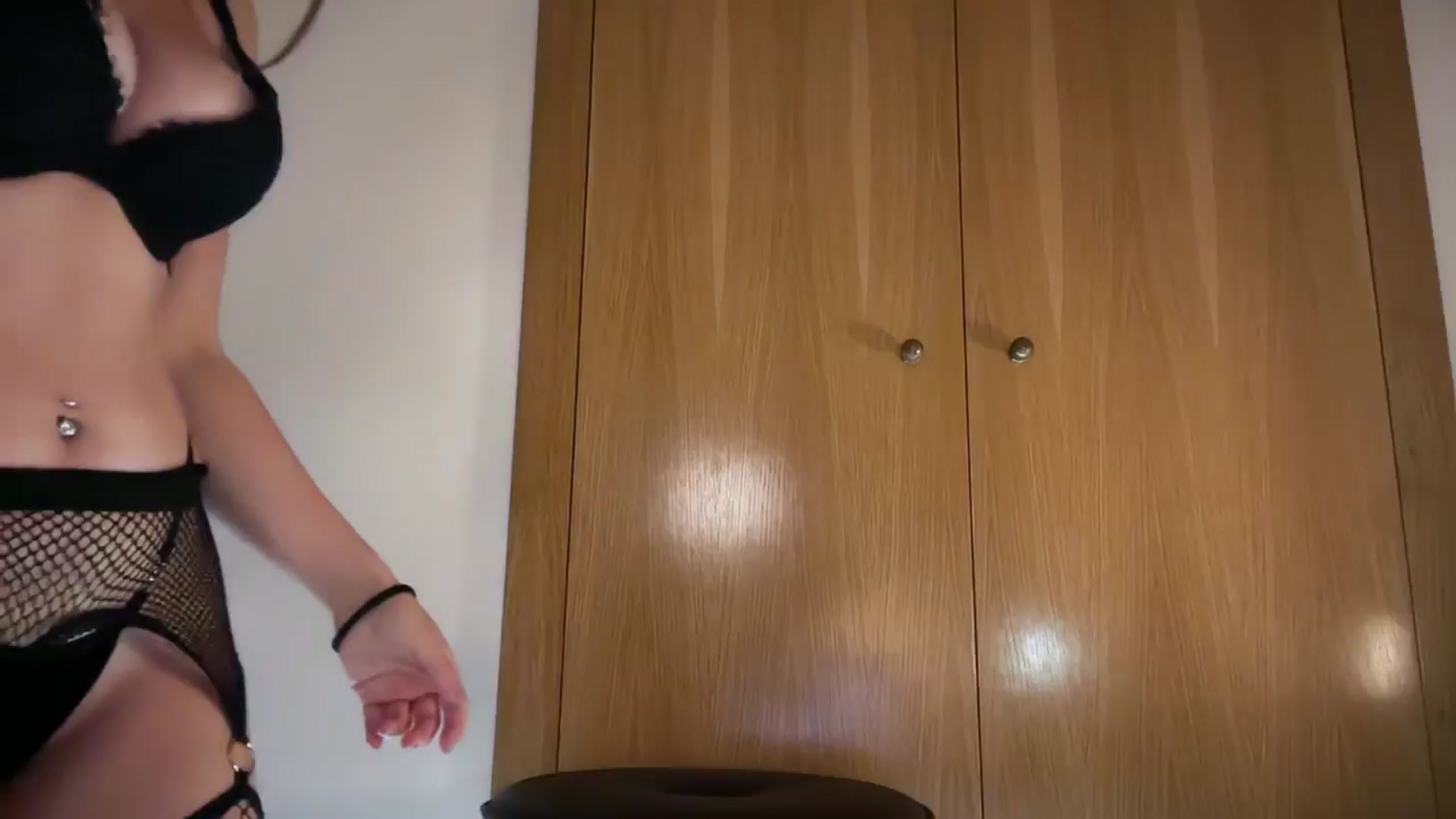 Gallery image thumbnail from SweetTits20's myfreecams stream on, 11/18/2025, 22:30 image 7 of 20