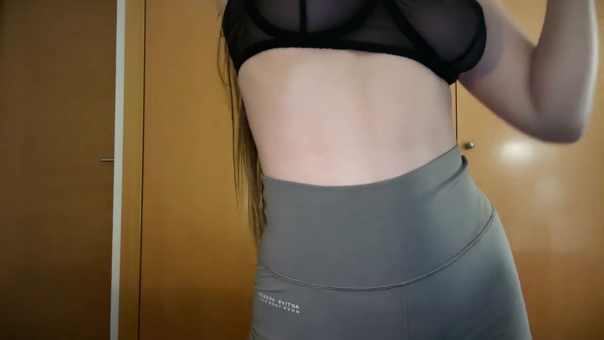 Gallery image thumbnail from SweetTits20's myfreecams stream on, 01/05/2026, 01:56 image 16 of 20
