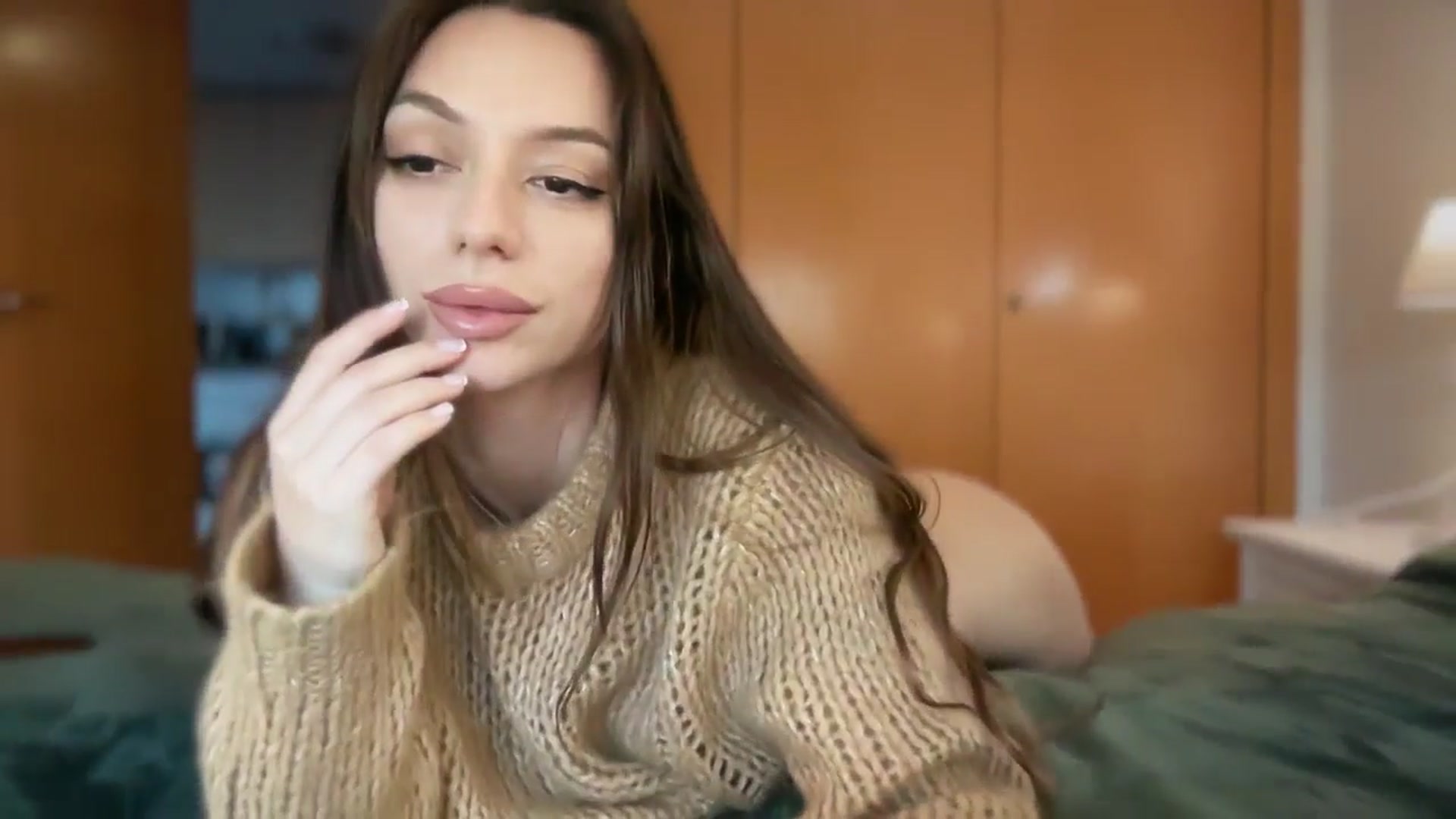 Gallery image thumbnail from SweetTits20's myfreecams stream on, 01/10/2026, 17:24 image 12 of 20