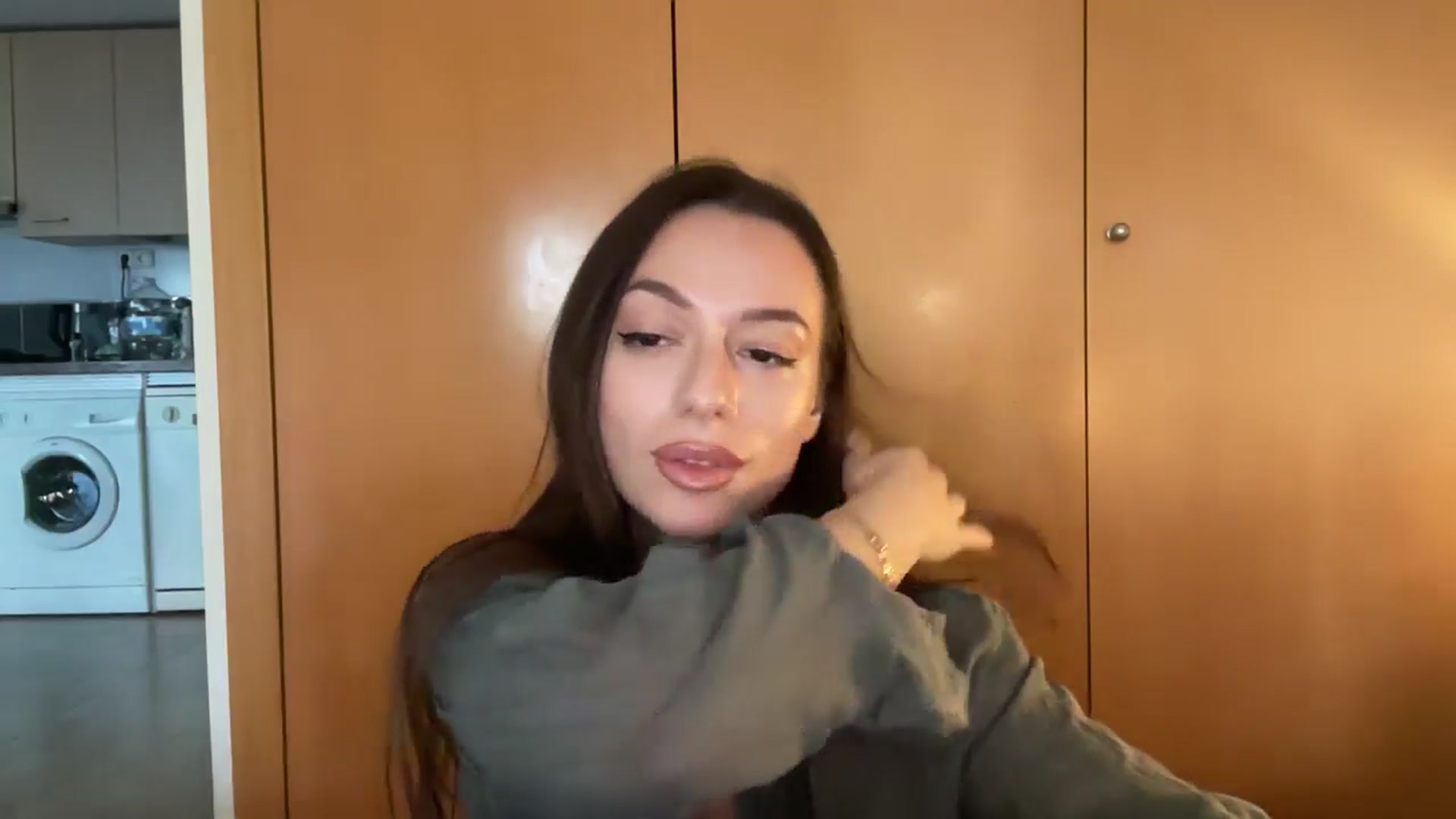 Gallery image thumbnail from SweetTits20's myfreecams stream on, 01/18/2026, 17:07 image 15 of 20