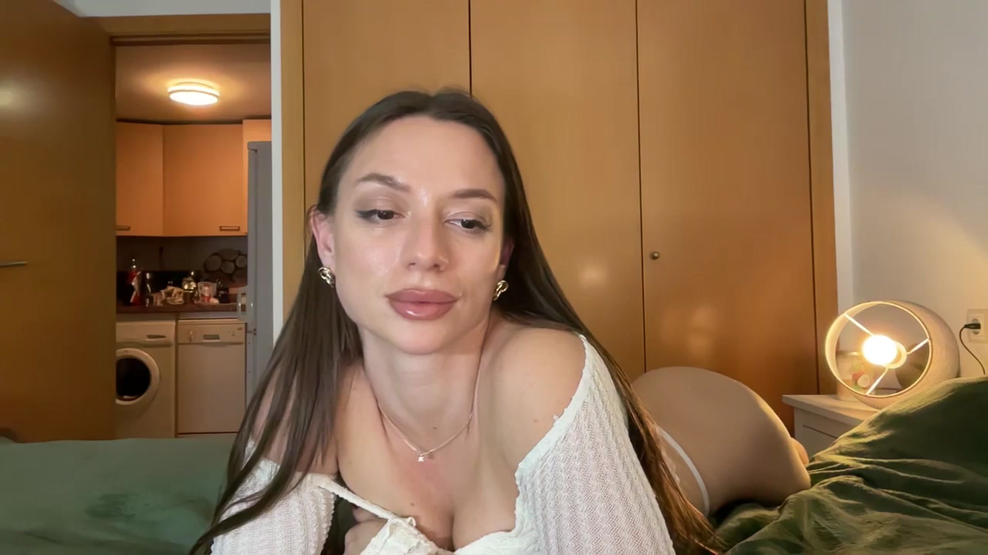 Gallery image thumbnail from SweetTits20's myfreecams stream on, 02/10/2026, 03:42 image 8 of 20