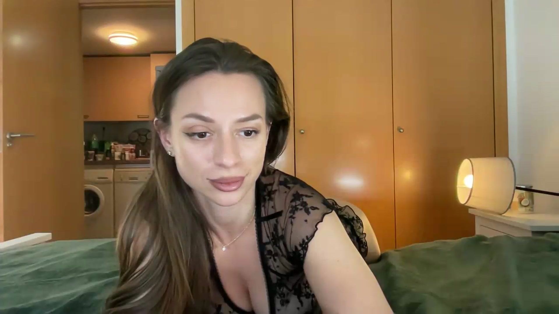 Gallery image thumbnail from SweetTits20's myfreecams stream on, 05/15/2026, 21:32 image 18 of 20