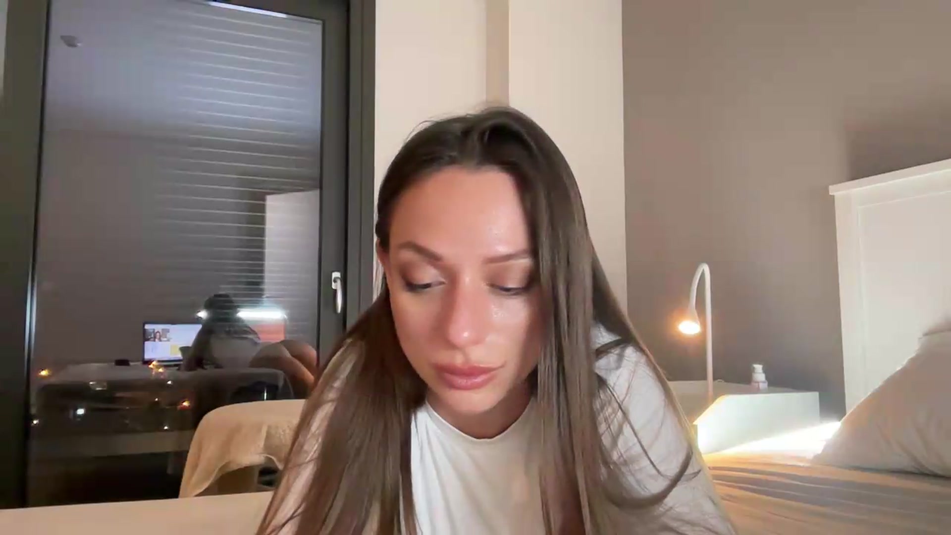 Gallery image thumbnail from SweetTits20's myfreecams stream on, 08/16/2026, 24:01 image 13 of 20