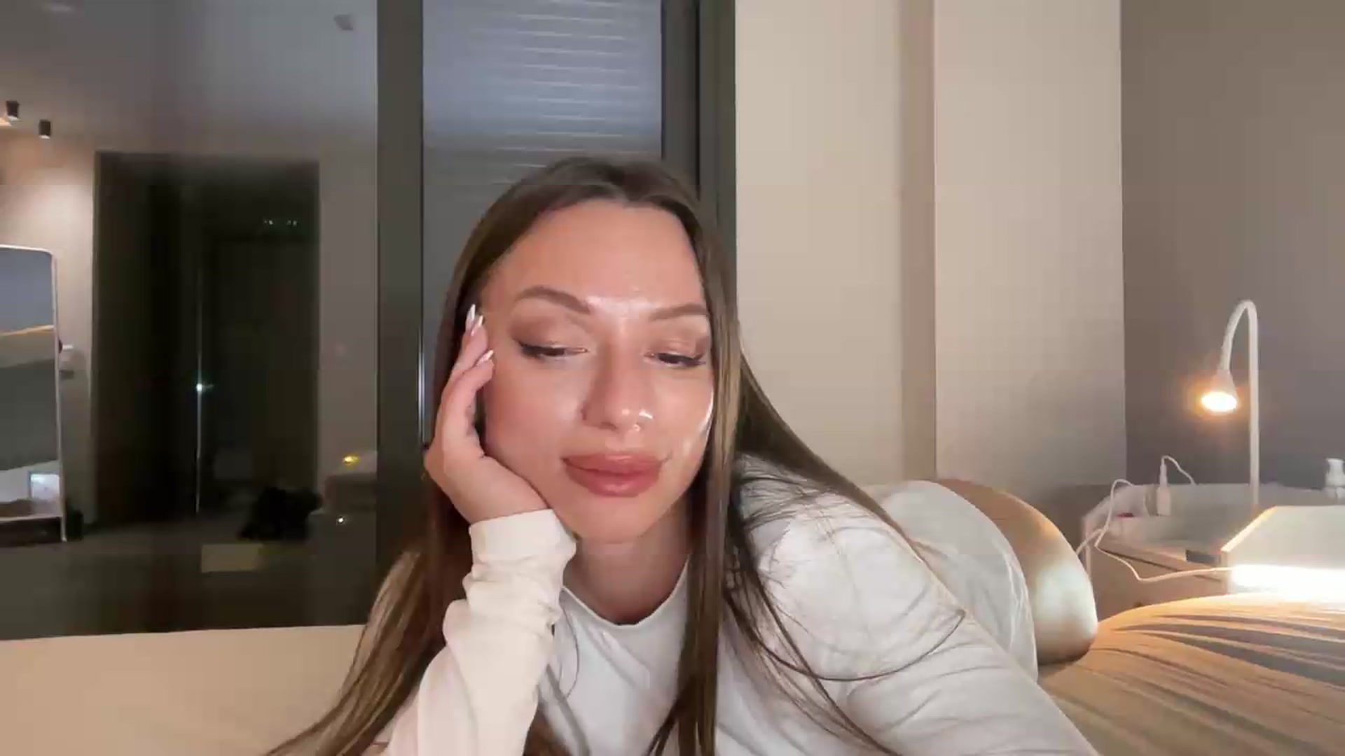 Gallery image thumbnail from SweetTits20's myfreecams stream on, 08/16/2026, 24:20 image 10 of 20
